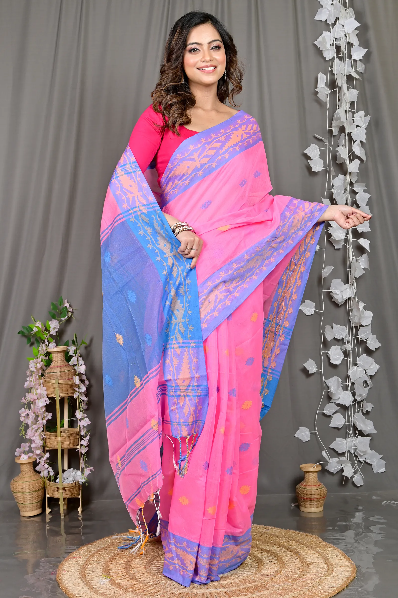 DipDiya Cotton Blended Pink Blue Parul Elegance in Every Weave Handloom Sarees