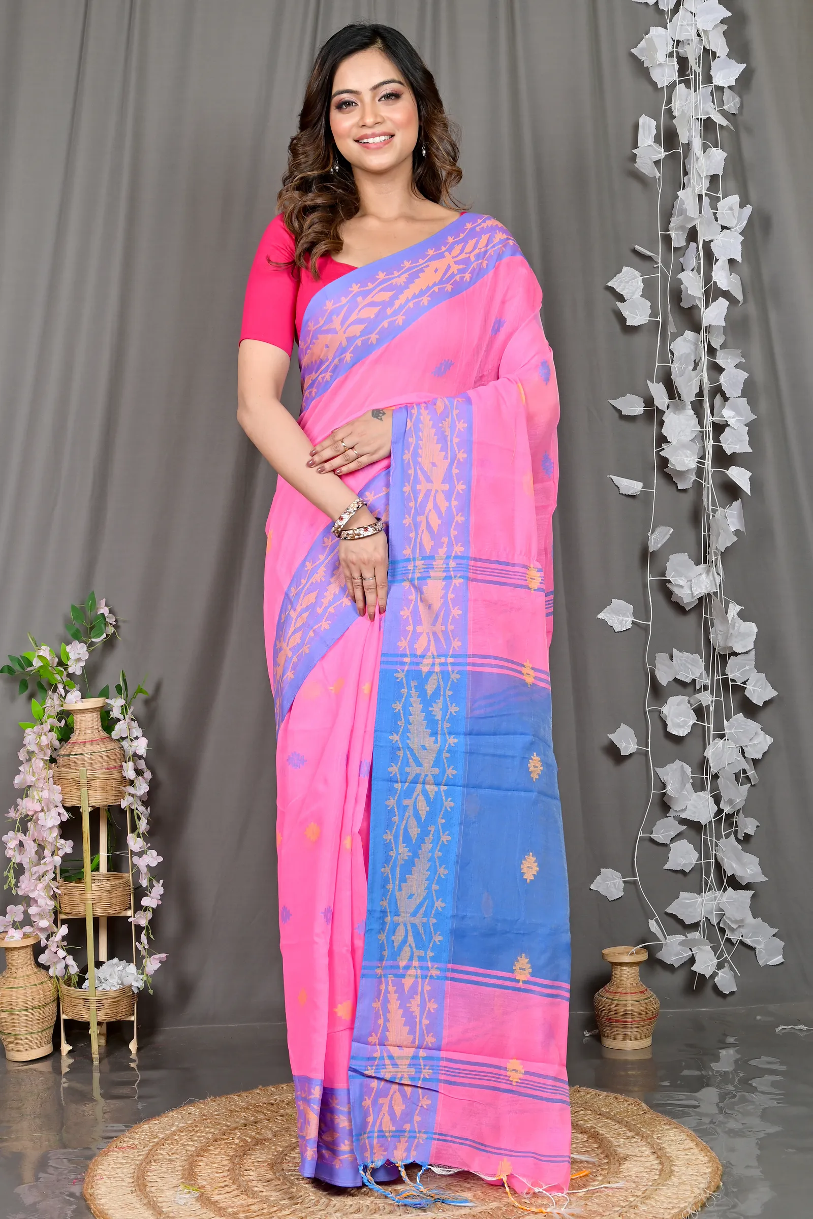 DipDiya Cotton Blended Pink Blue Parul Elegance in Every Weave Handloom Sarees