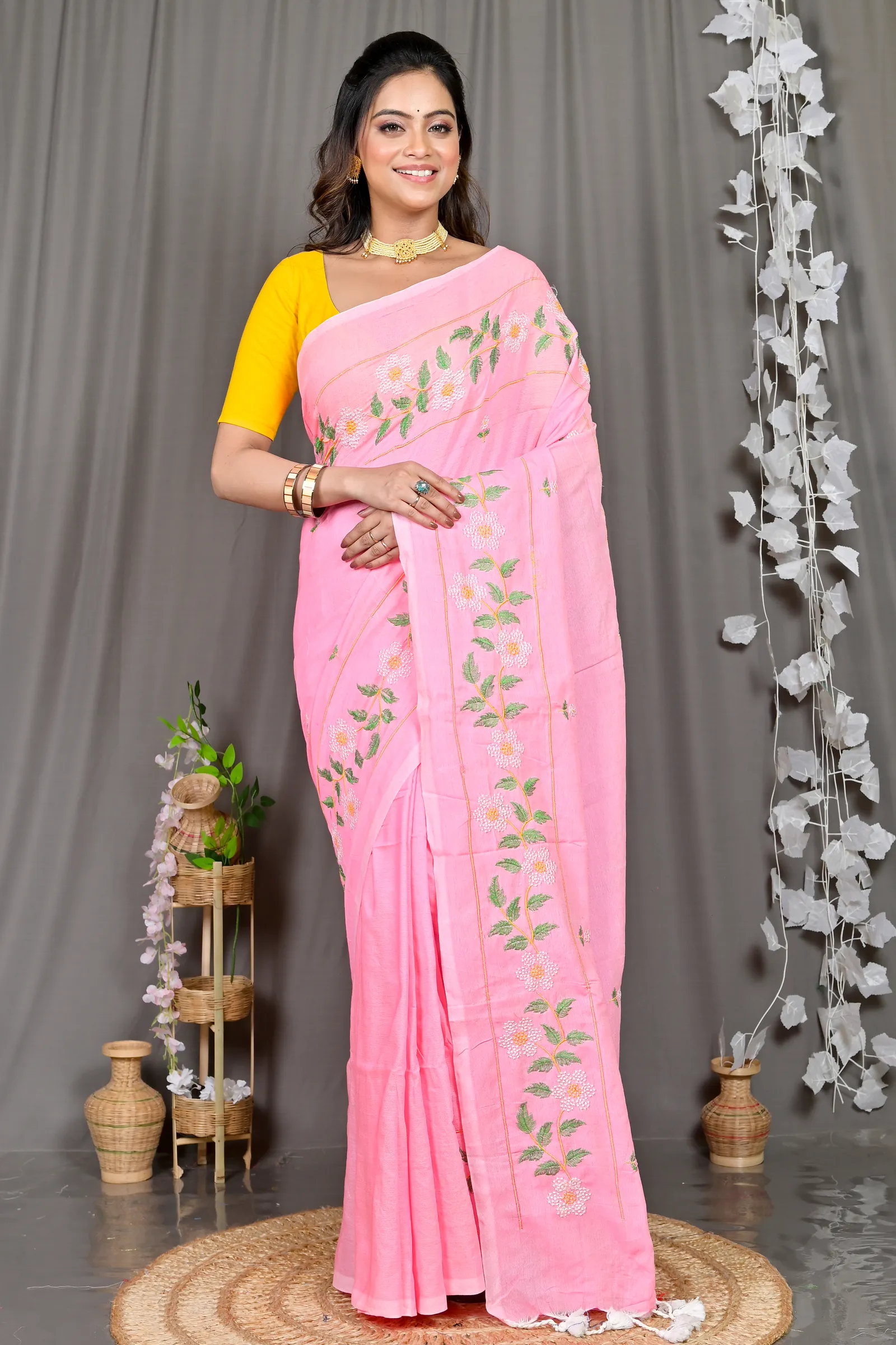 DipDiya Cotton Blended Pink Paraya Classic Grace Embroidery Handloom sarees