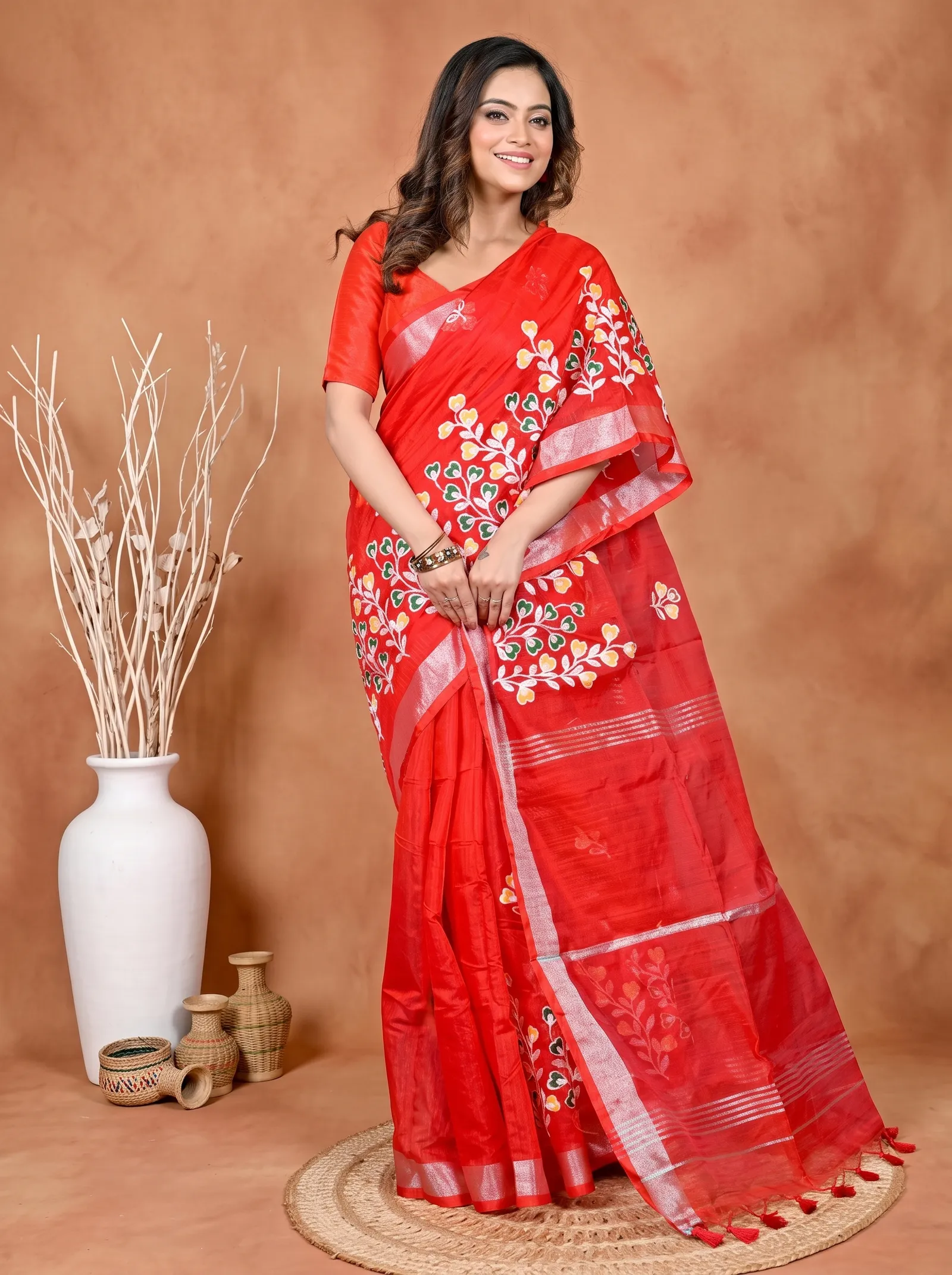 DipDiya Cotton Blended Red Paroni Traditional Elegance Embroidery Handloom sarees