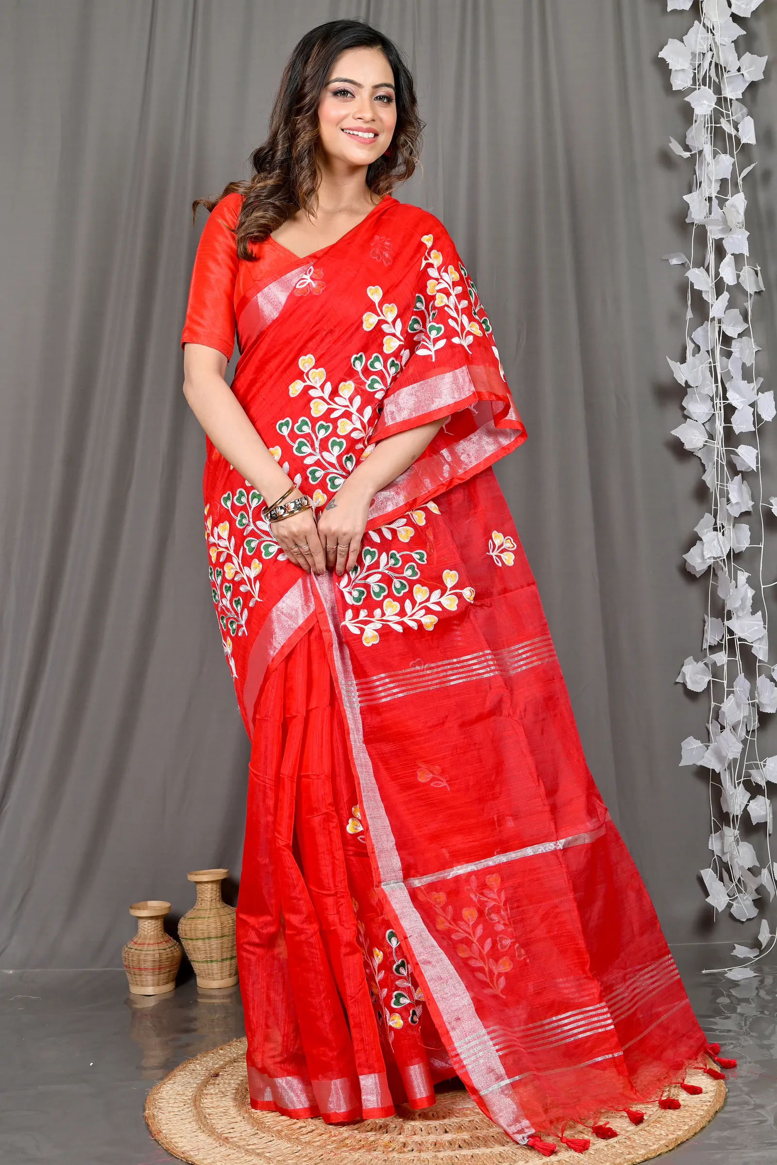 DipDiya Cotton Blended Red Paroni Traditional Elegance Embroidery Handloom sarees