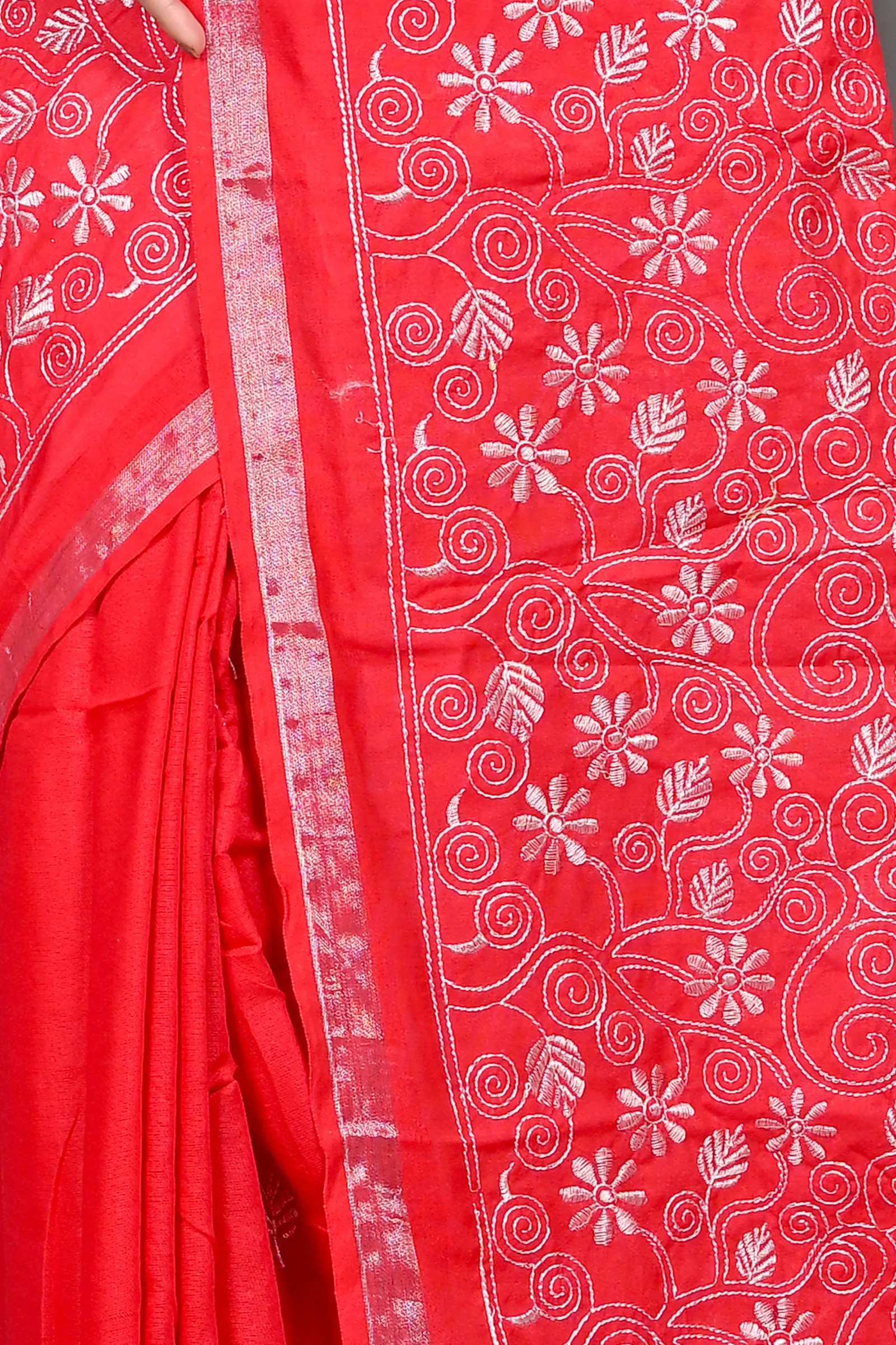 DipDiya Cotton Blended Red Paru Crafted by Artisans Handloom Sarees