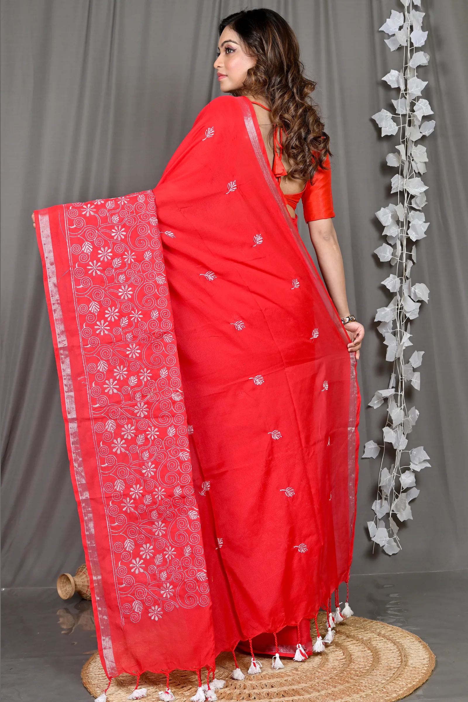 DipDiya Cotton Blended Red Paru Crafted by Artisans Handloom Sarees
