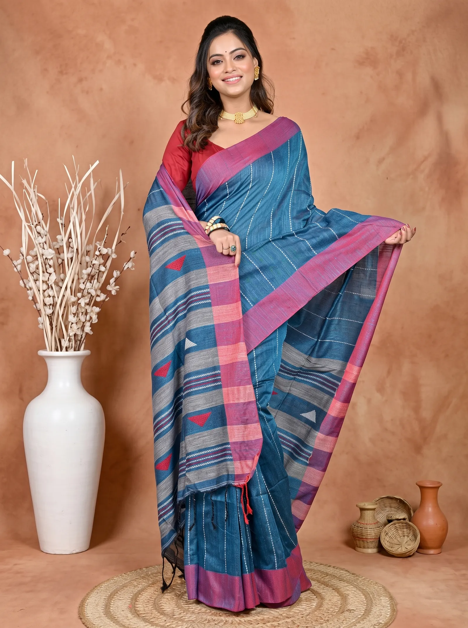 DipDiya Cotton Blended Royal Blue Parnika Heritage You Can Wear Handloom Sarees