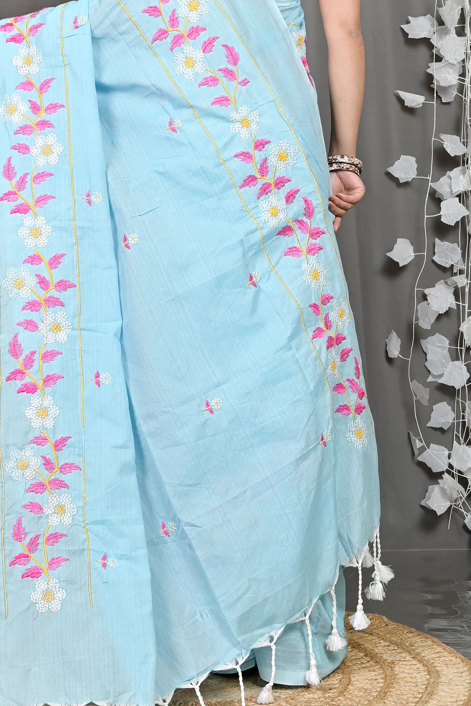 DipDiya Cotton Blended Sky Blue Paraya Bengal’s Legacy Embroidery Handloom sarees