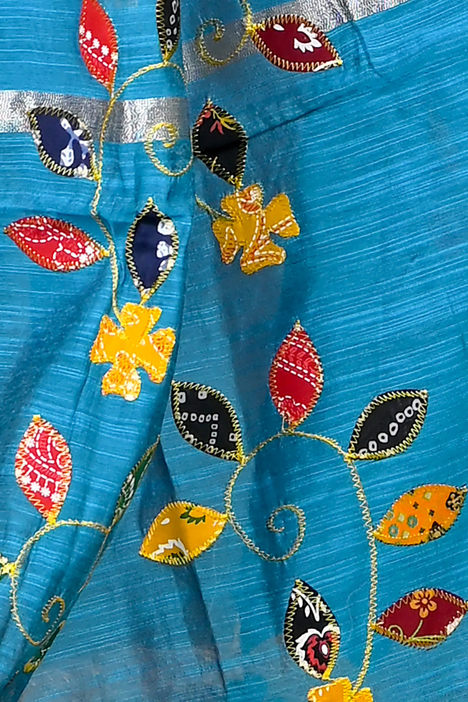 DipDiya Cotton Blended Sky Blue Parik Timeless Bengal Applique Sarees