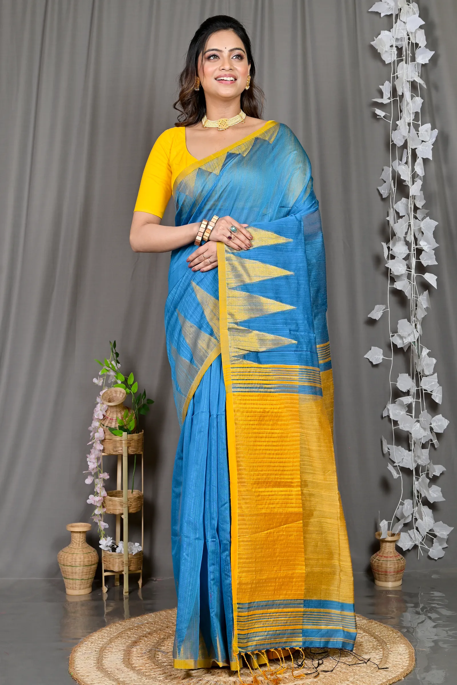 DipDiya Cotton Blended Sky Blue Pariva Classic Grace Handloom Sarees