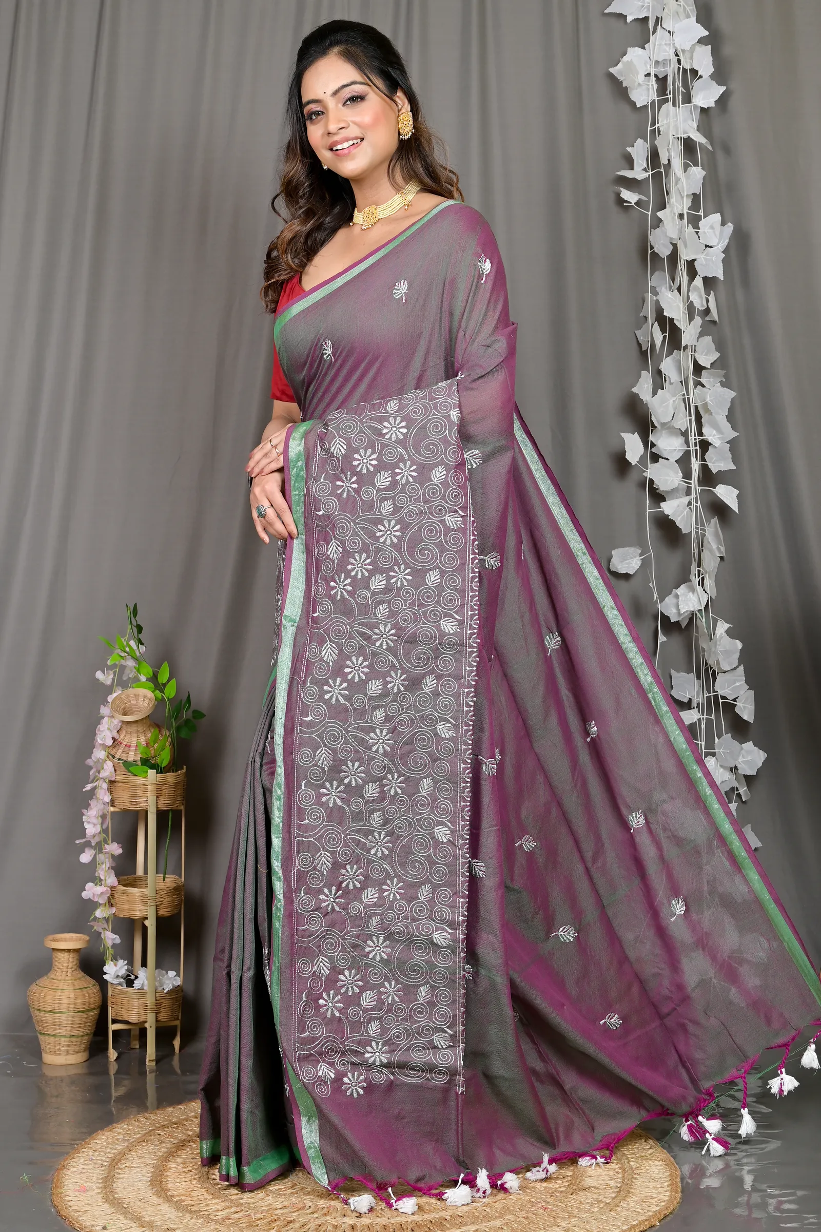 DipDiya Cotton Blended Smoke Grey Paru Classic Grace Handloom Sarees