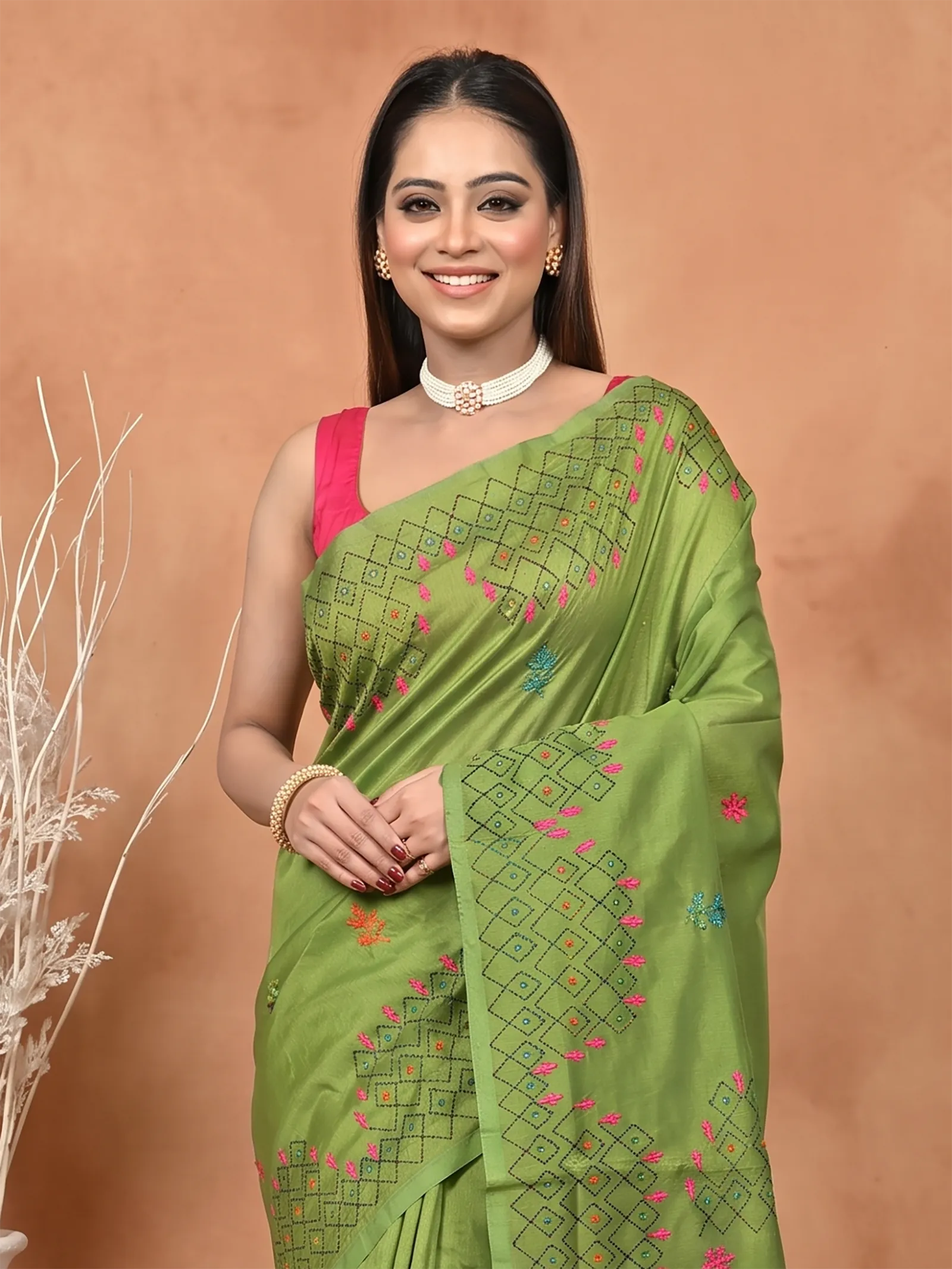 DipDiya Cotton Blended  Traditional Bengali Green Artisan Crafted Soumika Kantha Stitch Saree