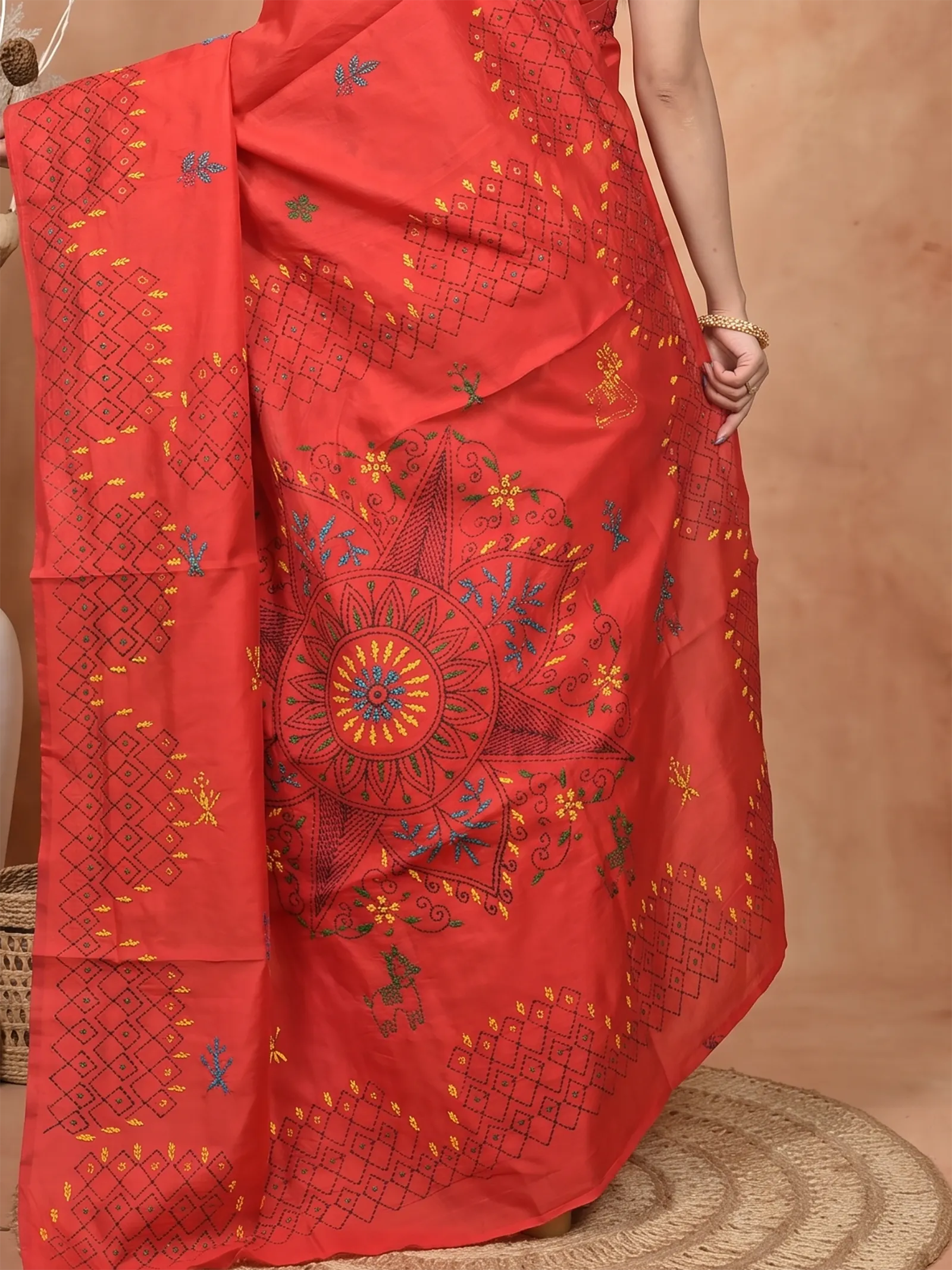 DipDiya Cotton Blended  Traditional Bengali Red Artisan Crafted Soumika Kantha Stitch Saree