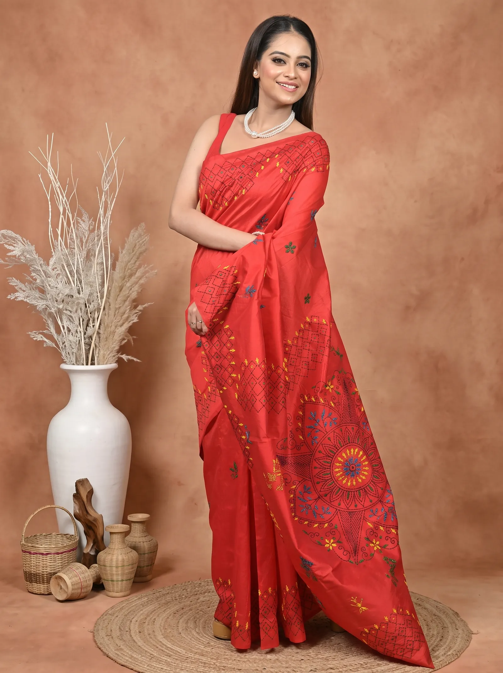 DipDiya Cotton Blended  Traditional Bengali Red Artisan Crafted Soumika Kantha Stitch Saree