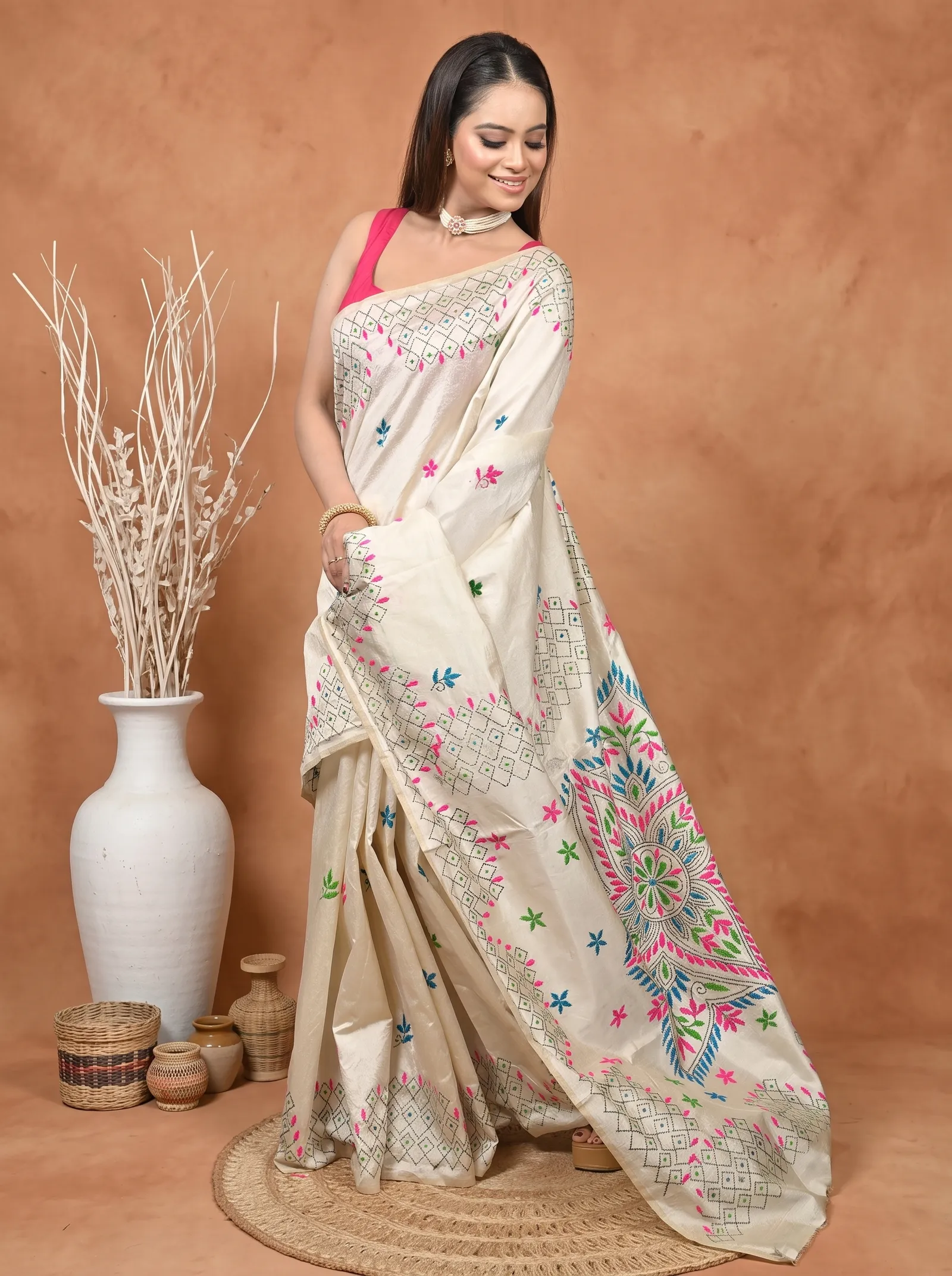DipDiya Cotton Blended  Traditional Bengali White Artisan Crafted Soumika Kantha Stitch Saree