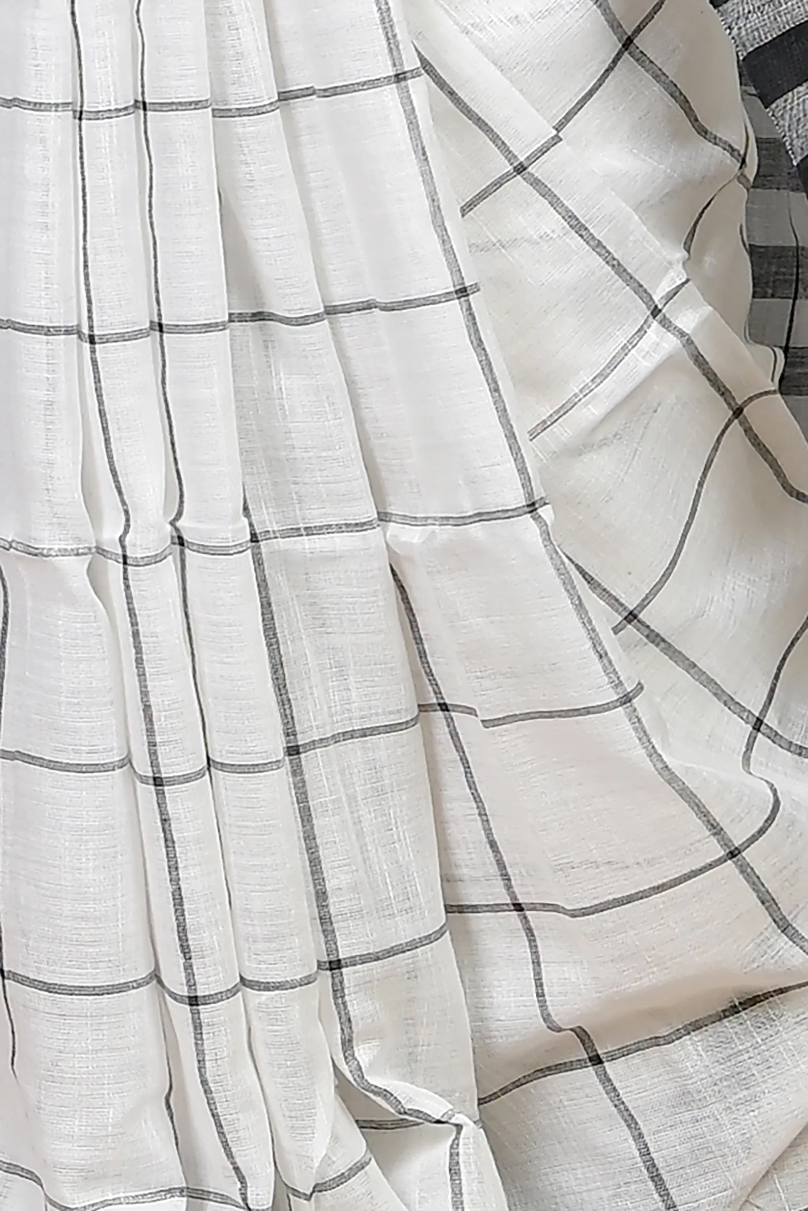 DipDiya Cotton Blended White Black Parodhi Loom to Love Handloom Sarees