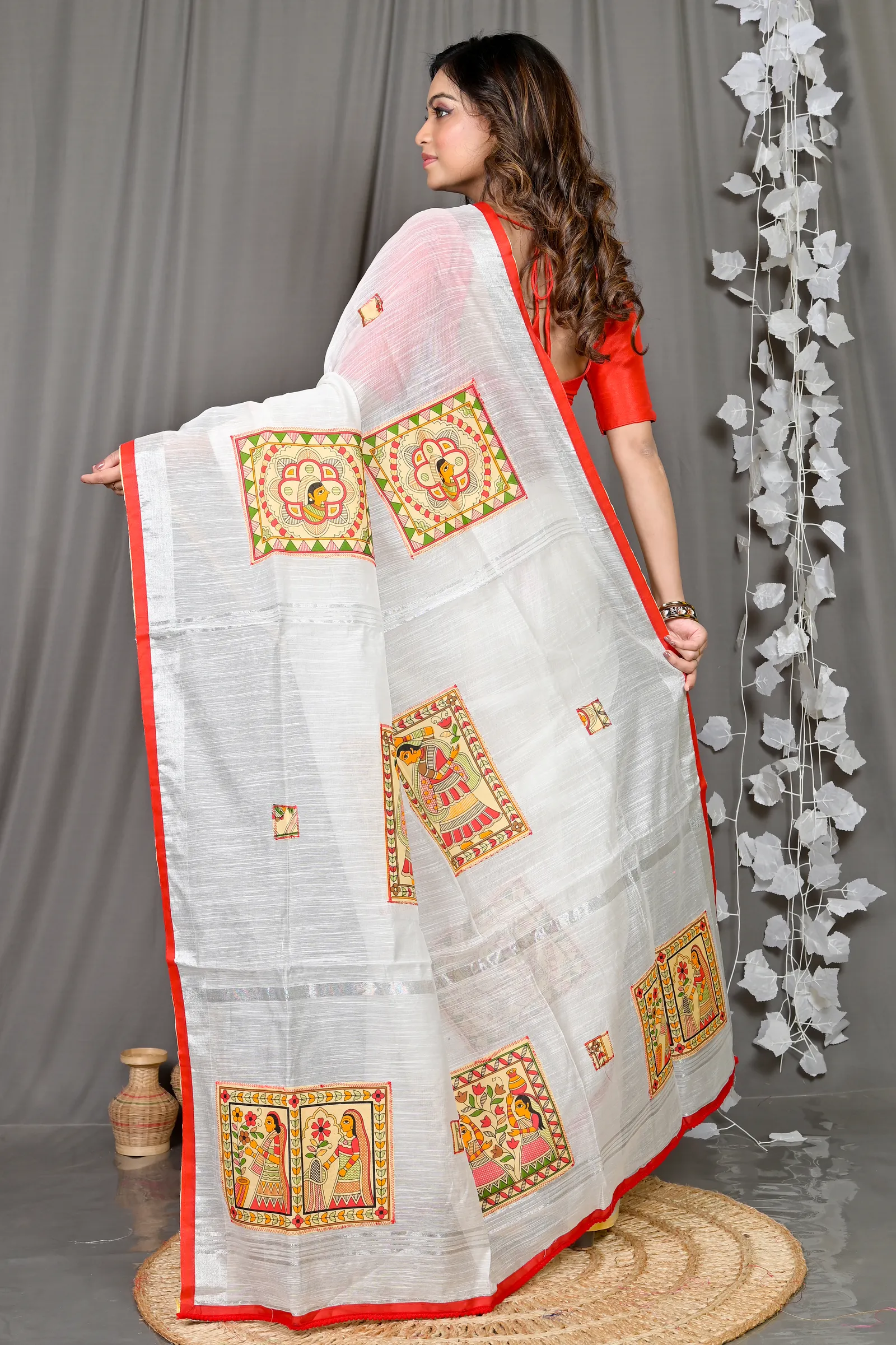 DipDiya Cotton Blended White Parija Masterfully Woven Applique Sarees