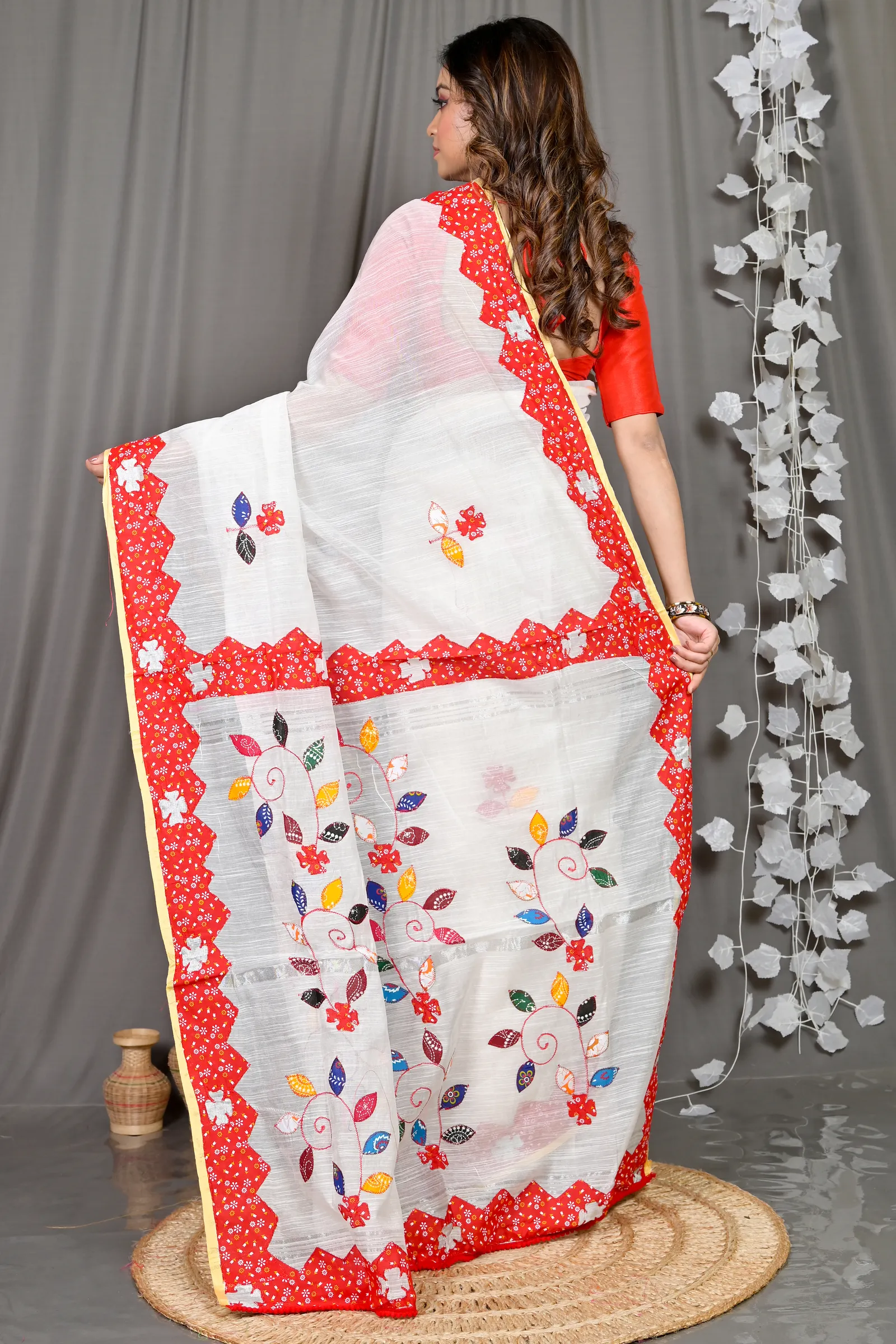 DipDiya Cotton Blended White Parik Rooted in Bengal Applique Sarees