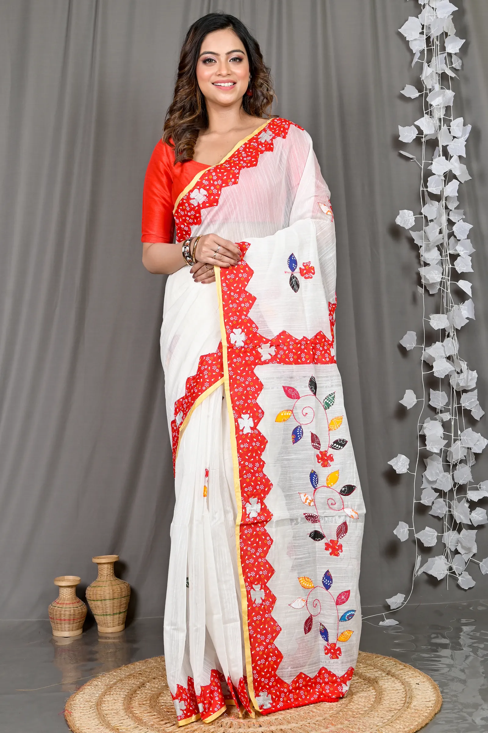 DipDiya Cotton Blended White Parik Rooted in Bengal Applique Sarees