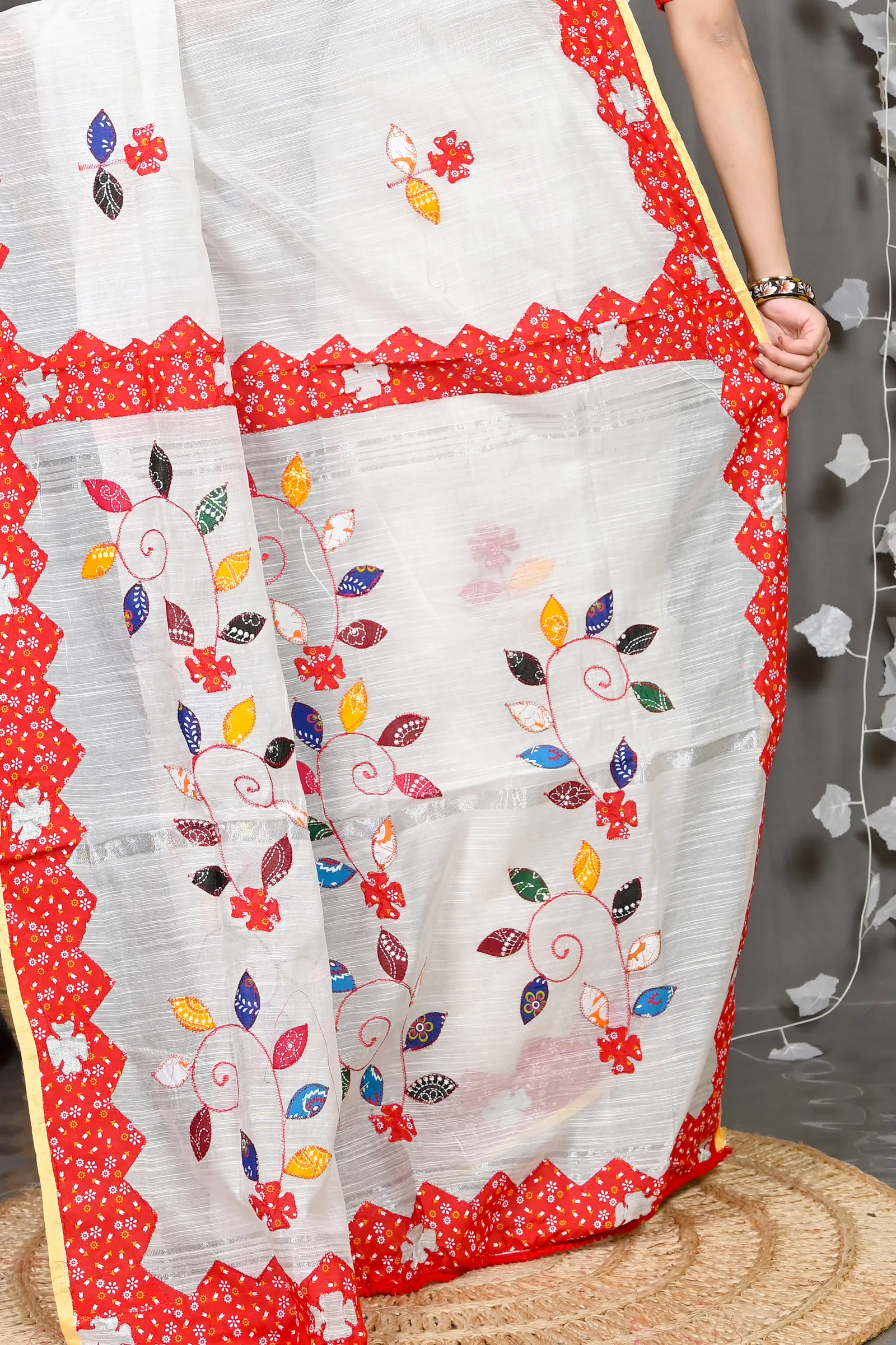 DipDiya Cotton Blended White Parik Rooted in Bengal Applique Sarees