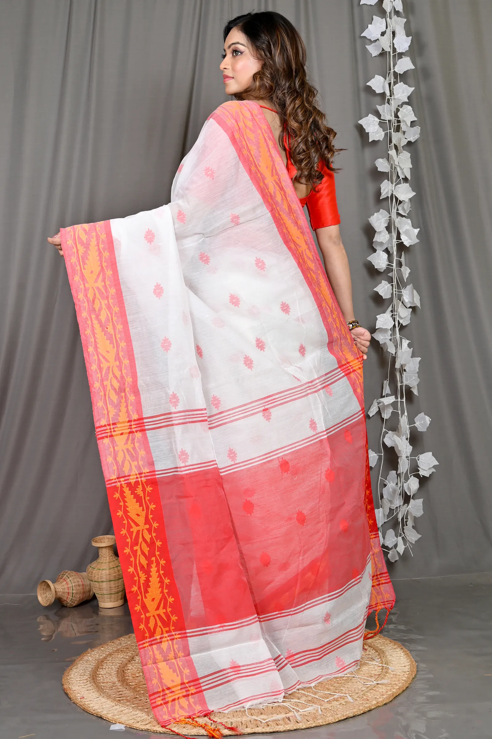 DipDiya Cotton Blended White Red Parul Crafted by Artisans Handloom Sarees