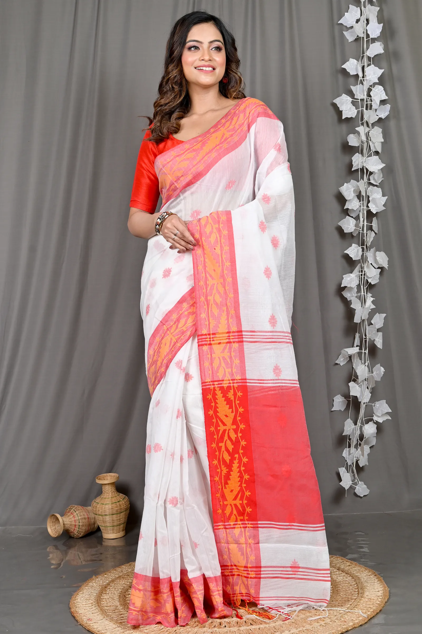 DipDiya Cotton Blended White Red Parul Crafted by Artisans Handloom Sarees
