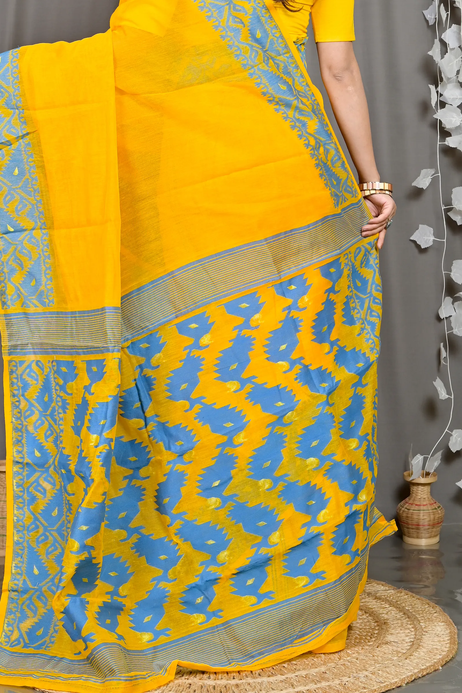 DipDiya Cotton Blended Yellow Blue Parv Masterfully Woven Jamdani Sarees