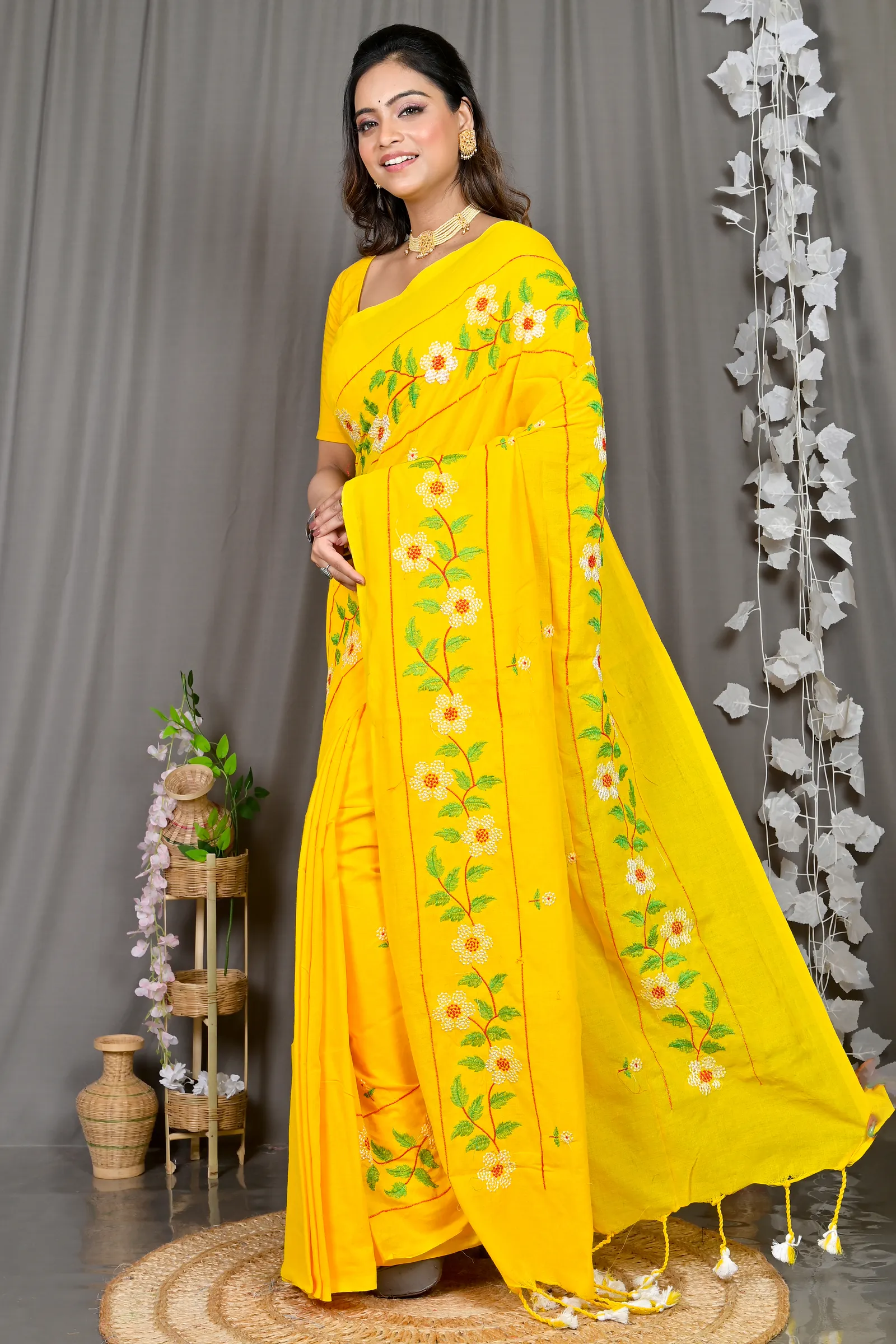 DipDiya Cotton Blended Yellow Paraya Classic Bengali Embroidery Handloom sarees