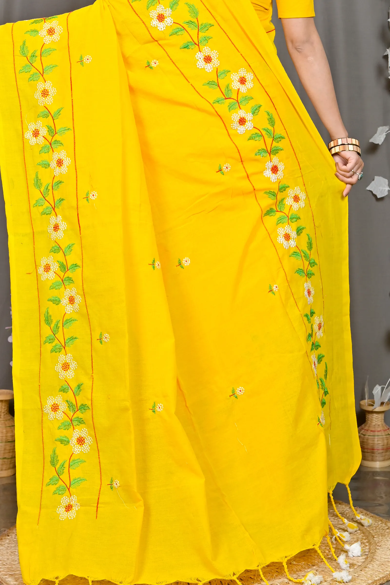 DipDiya Cotton Blended Yellow Paraya Classic Bengali Embroidery Handloom sarees