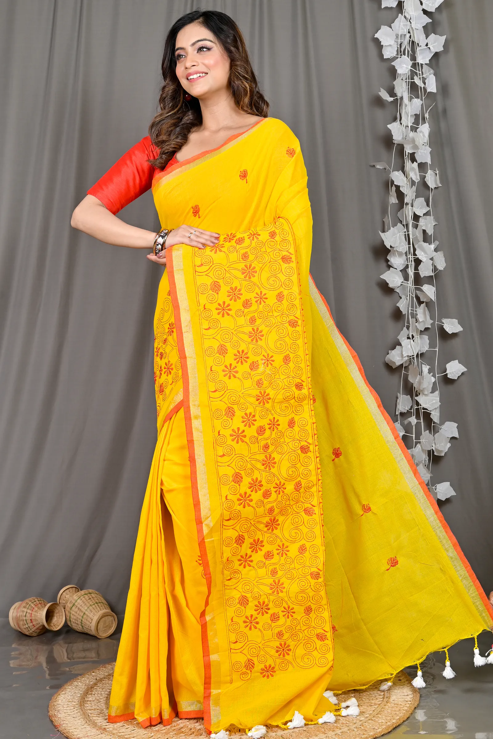 DipDiya Cotton Blended Yellow Paru Crafted in Bengal Handloom Sarees