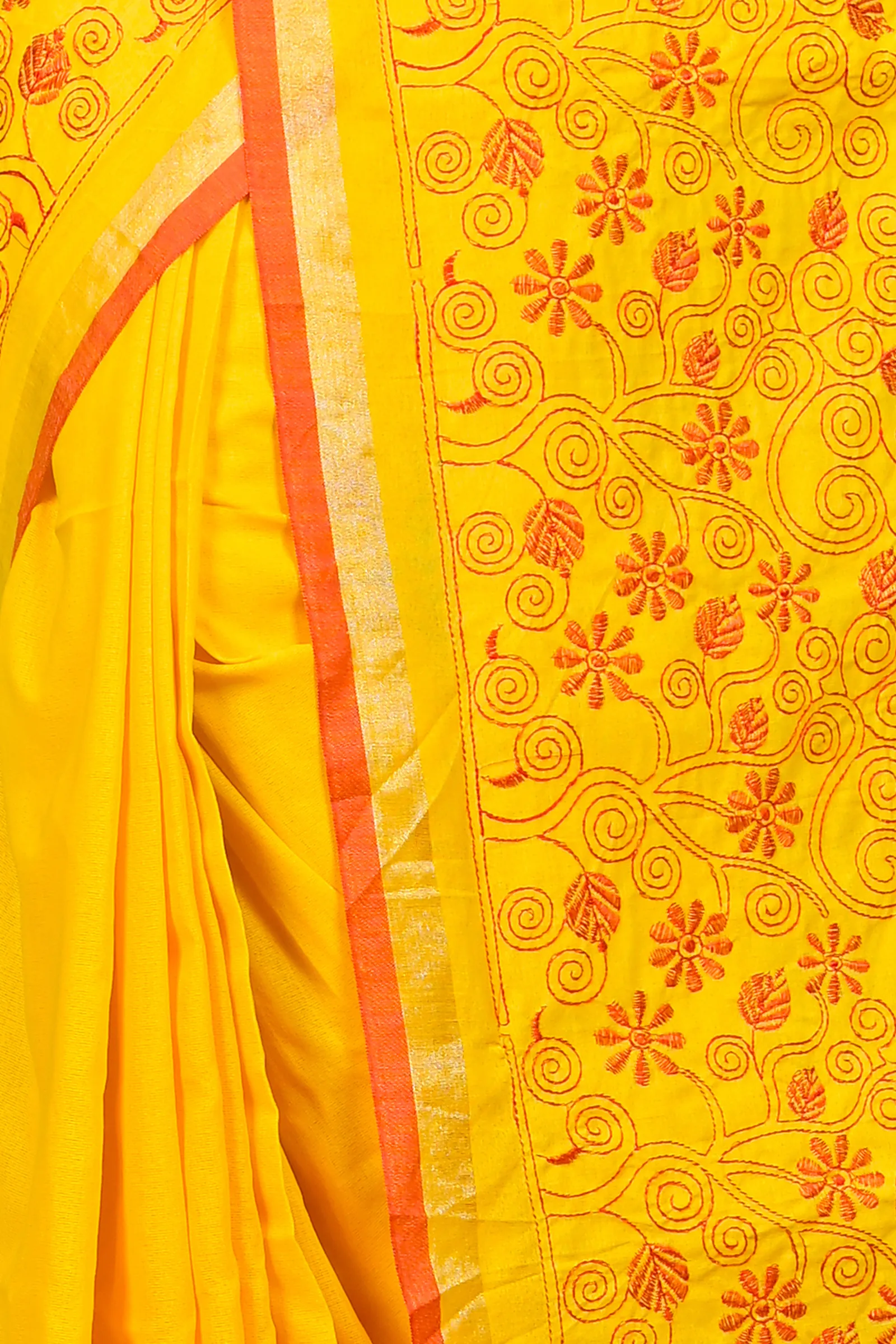 DipDiya Cotton Blended Yellow Paru Crafted in Bengal Handloom Sarees