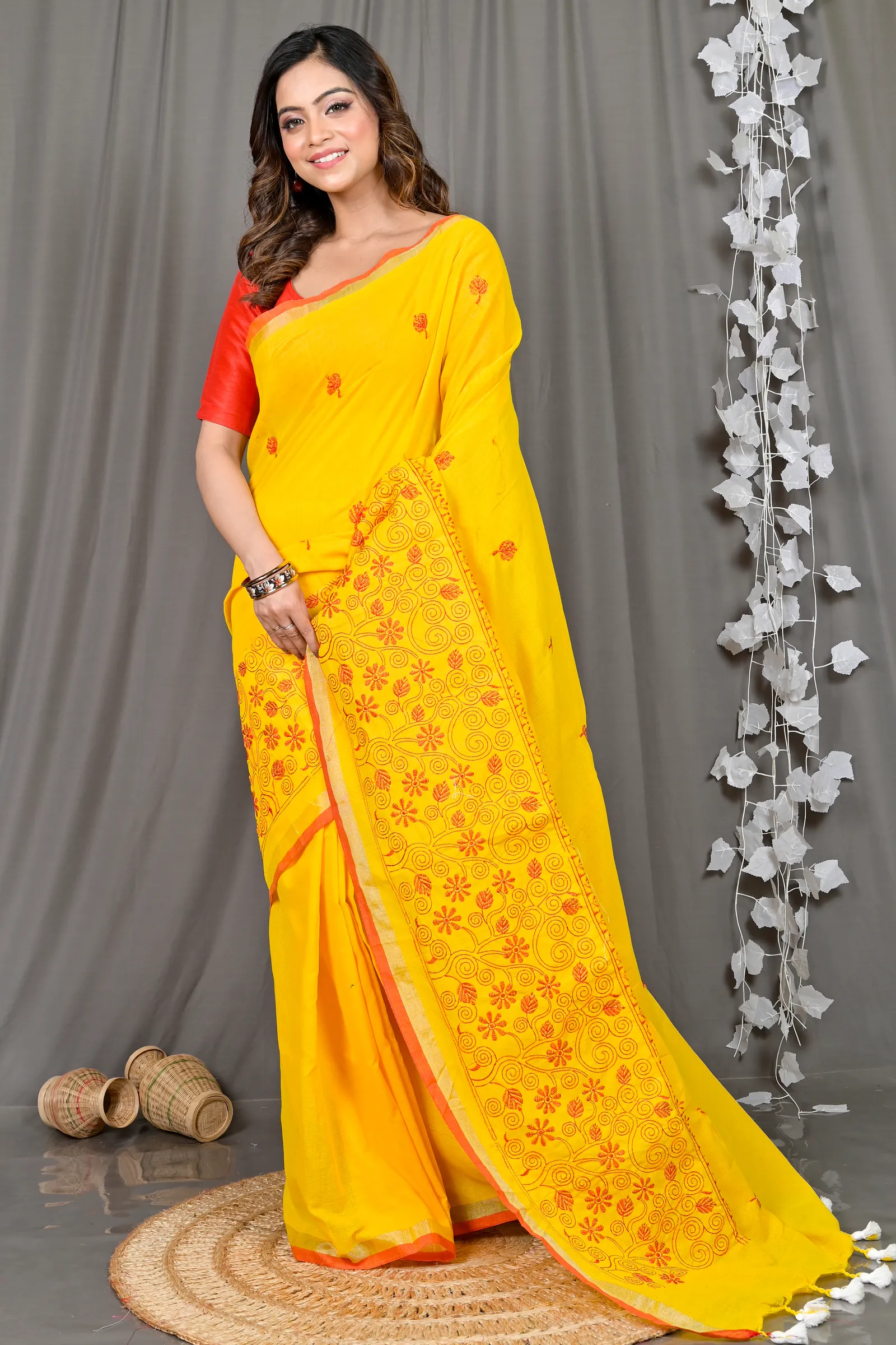 DipDiya Cotton Blended Yellow Paru Crafted in Bengal Handloom Sarees