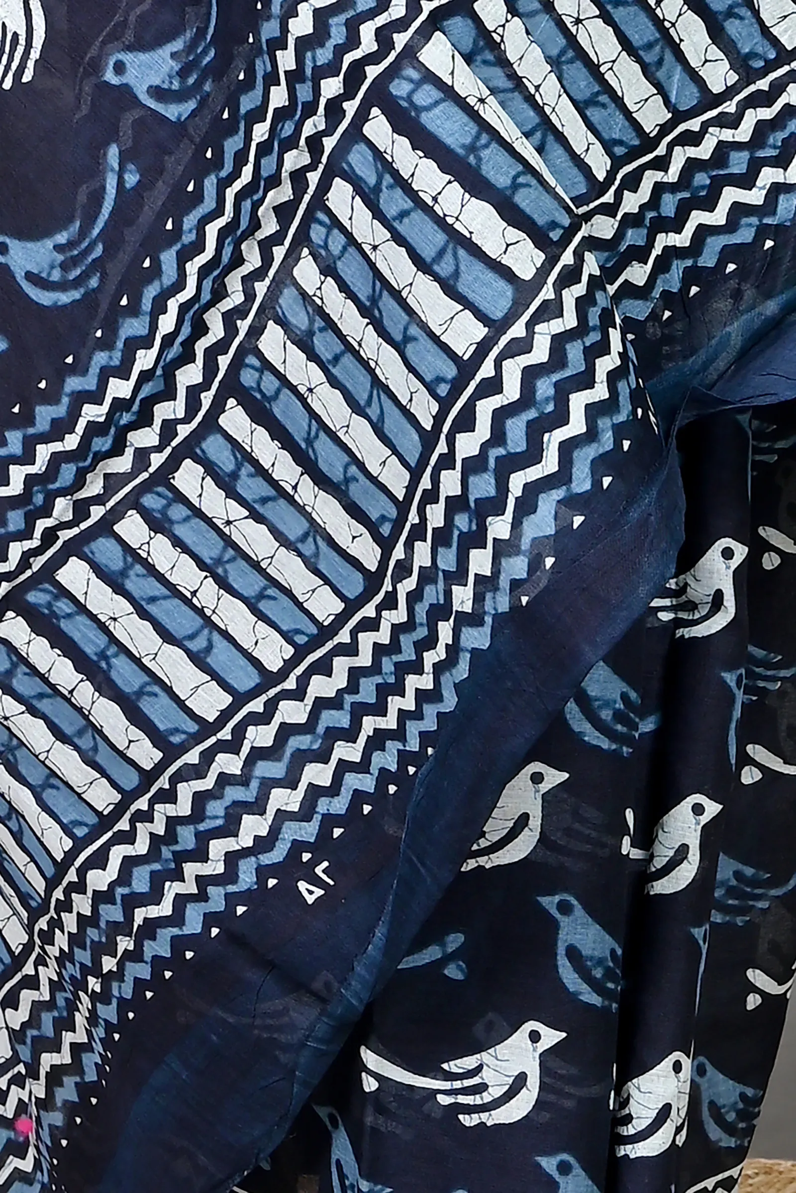 DipDiya Cotton Blue White Soumava Crafted in Bengal Printed Handloom Sarees