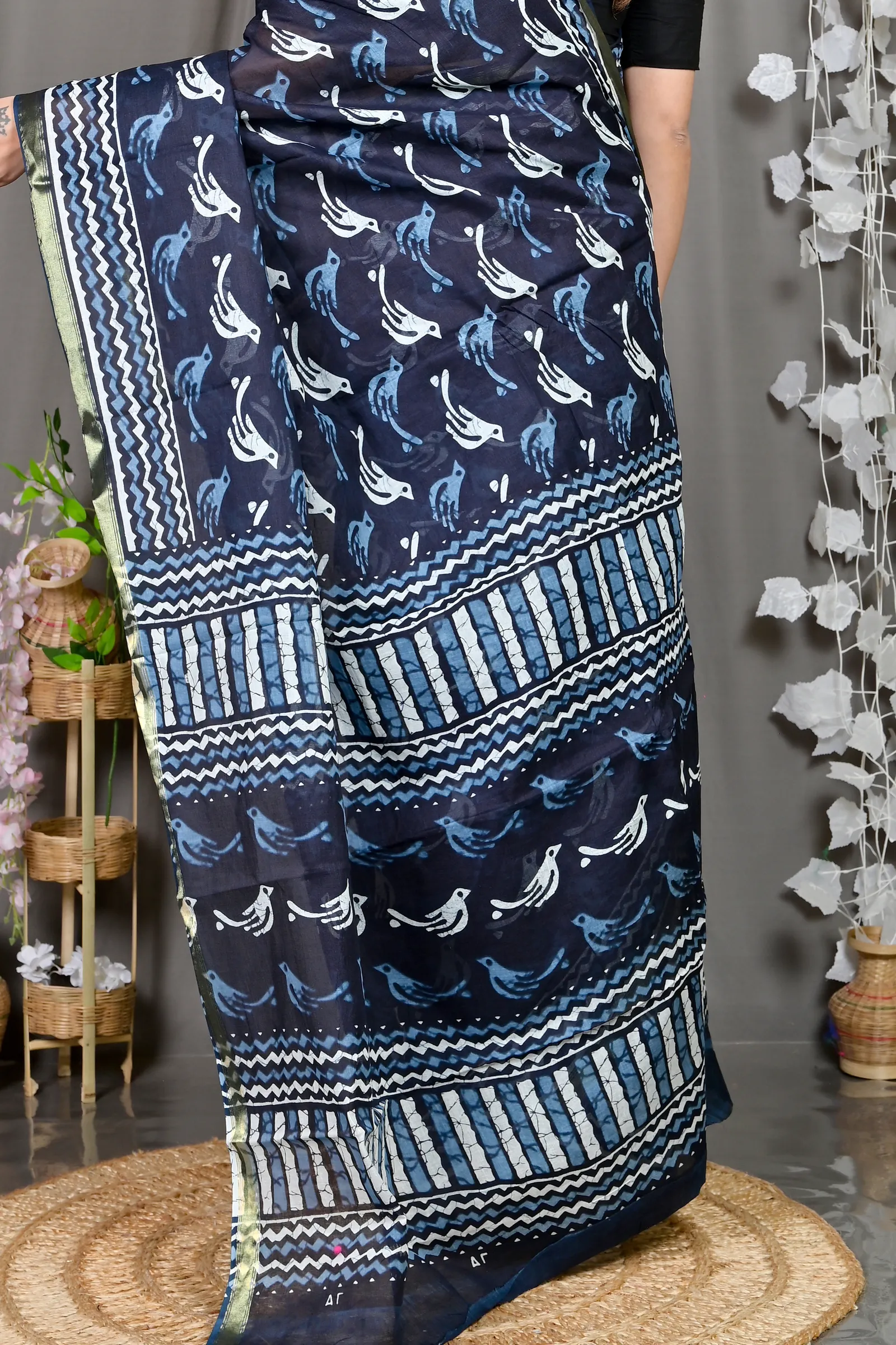 DipDiya Cotton Blue White Soumava Crafted in Bengal Printed Handloom Sarees