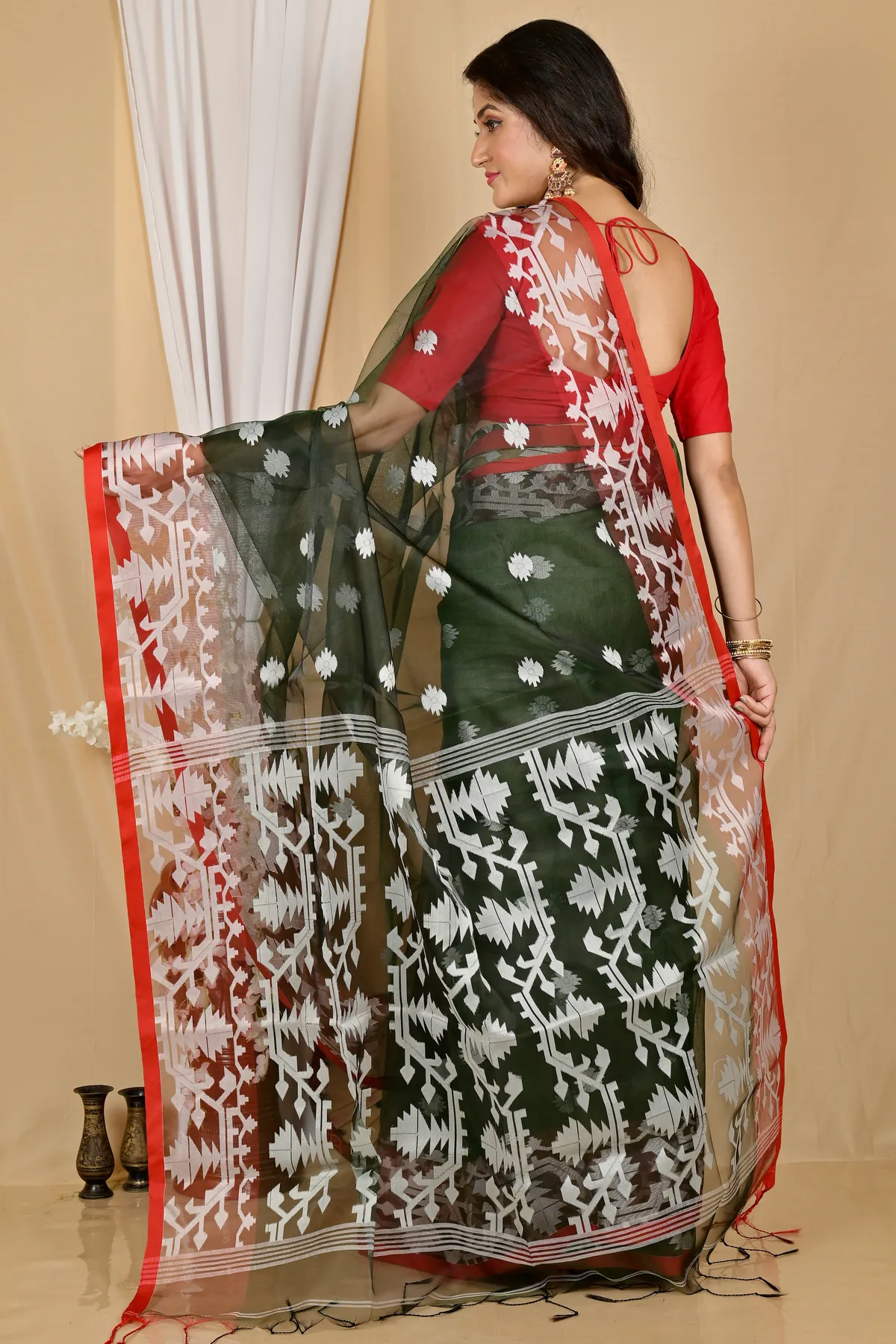 DipDiya Cotton Bottle Green Monimal Elegant by Tradition Muslin sarees