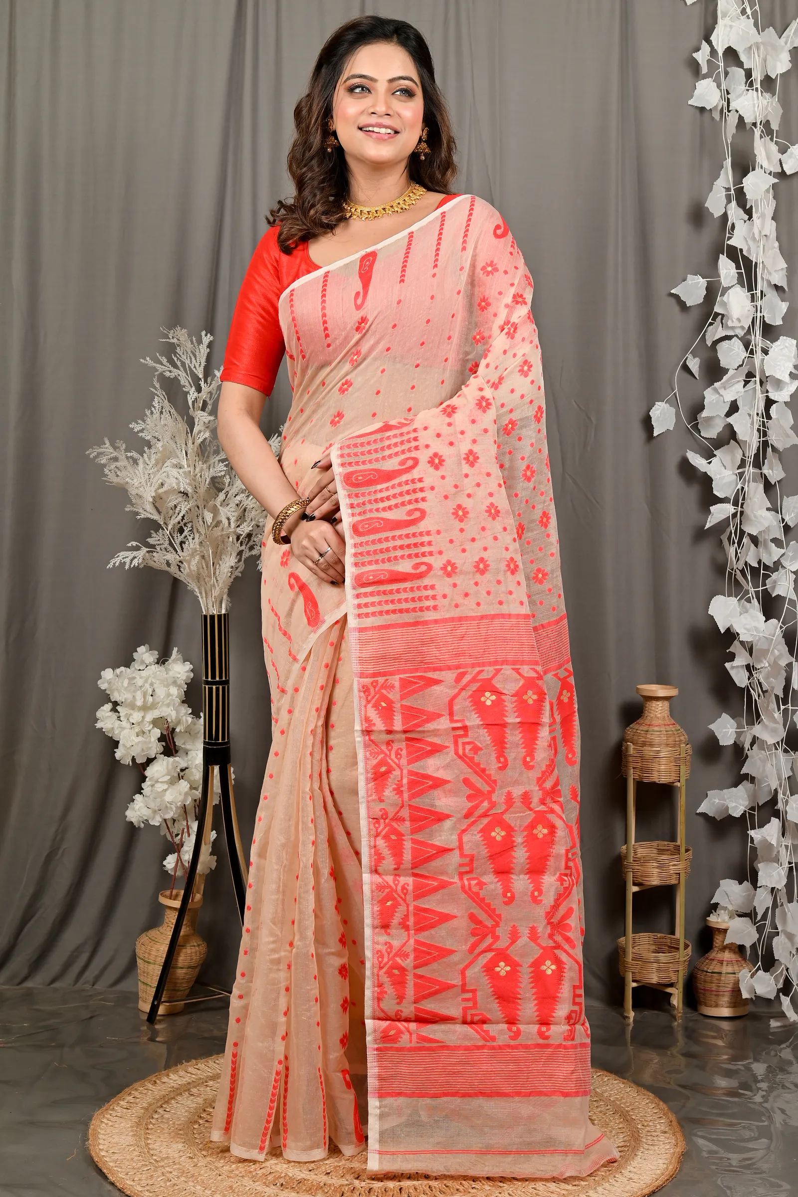 DipDiya Cotton Cream Folai Essence of Bengal Jamdani Sarees