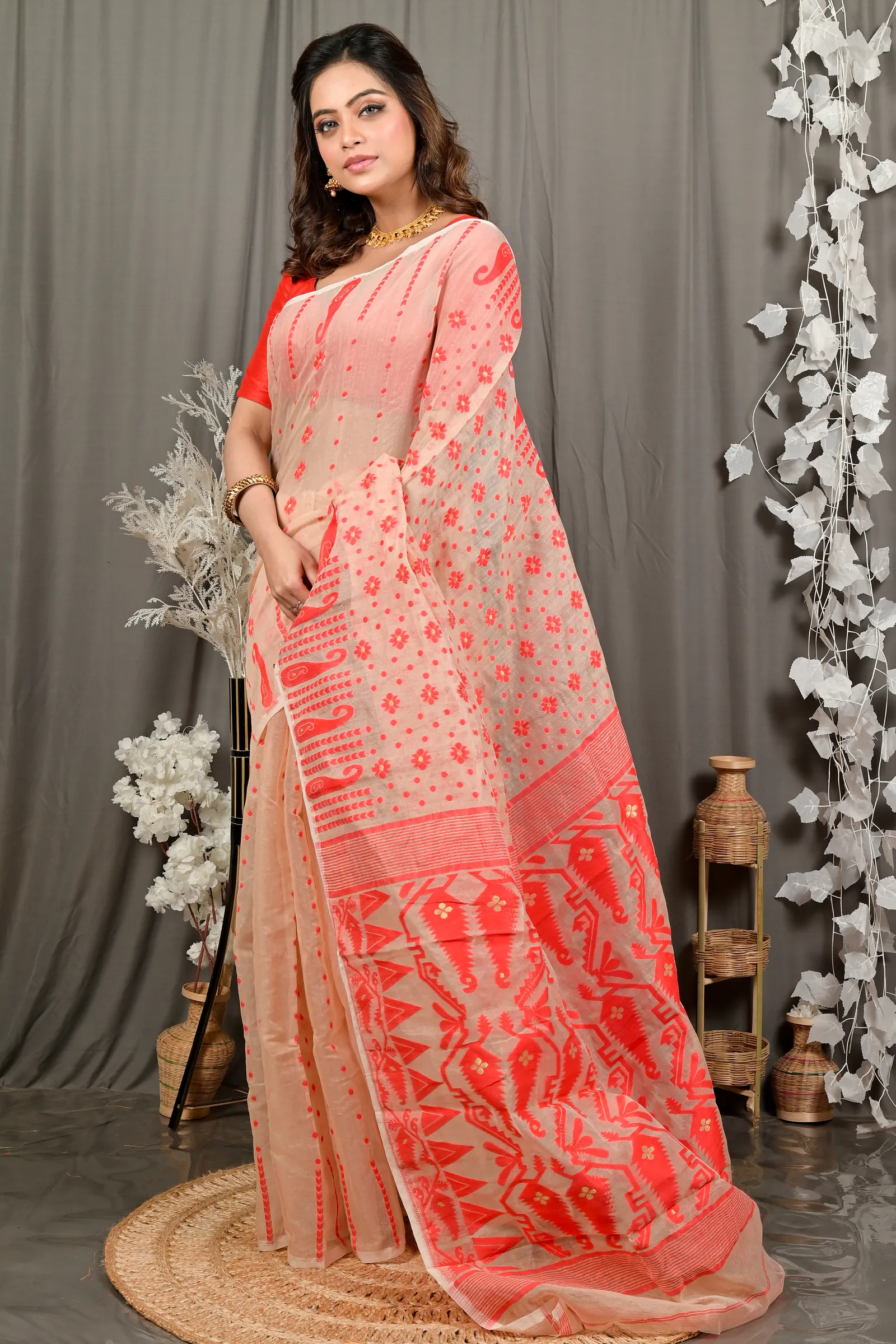 DipDiya Cotton Cream Folai Essence of Bengal Jamdani Sarees