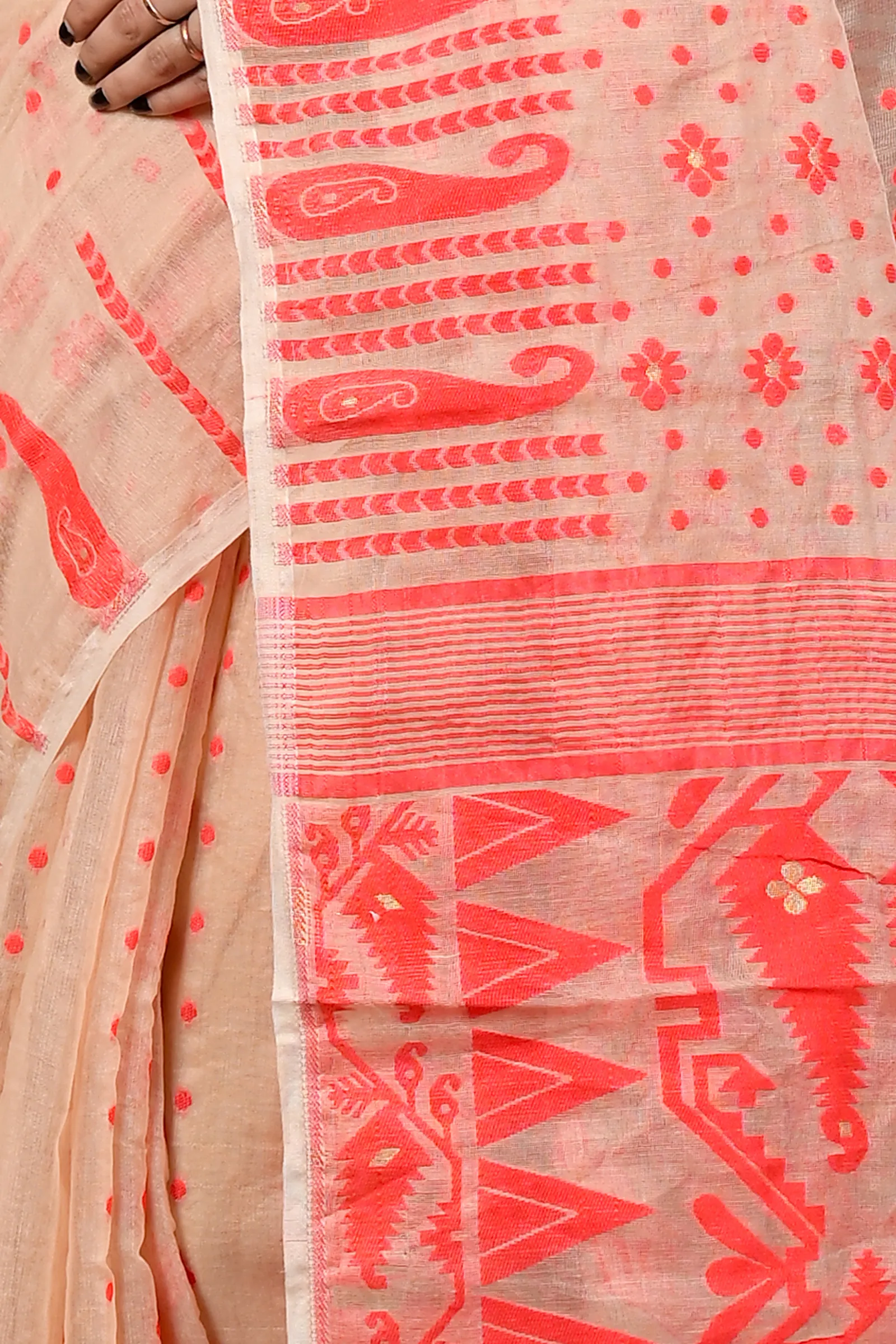 DipDiya Cotton Cream Folai Essence of Bengal Jamdani Sarees