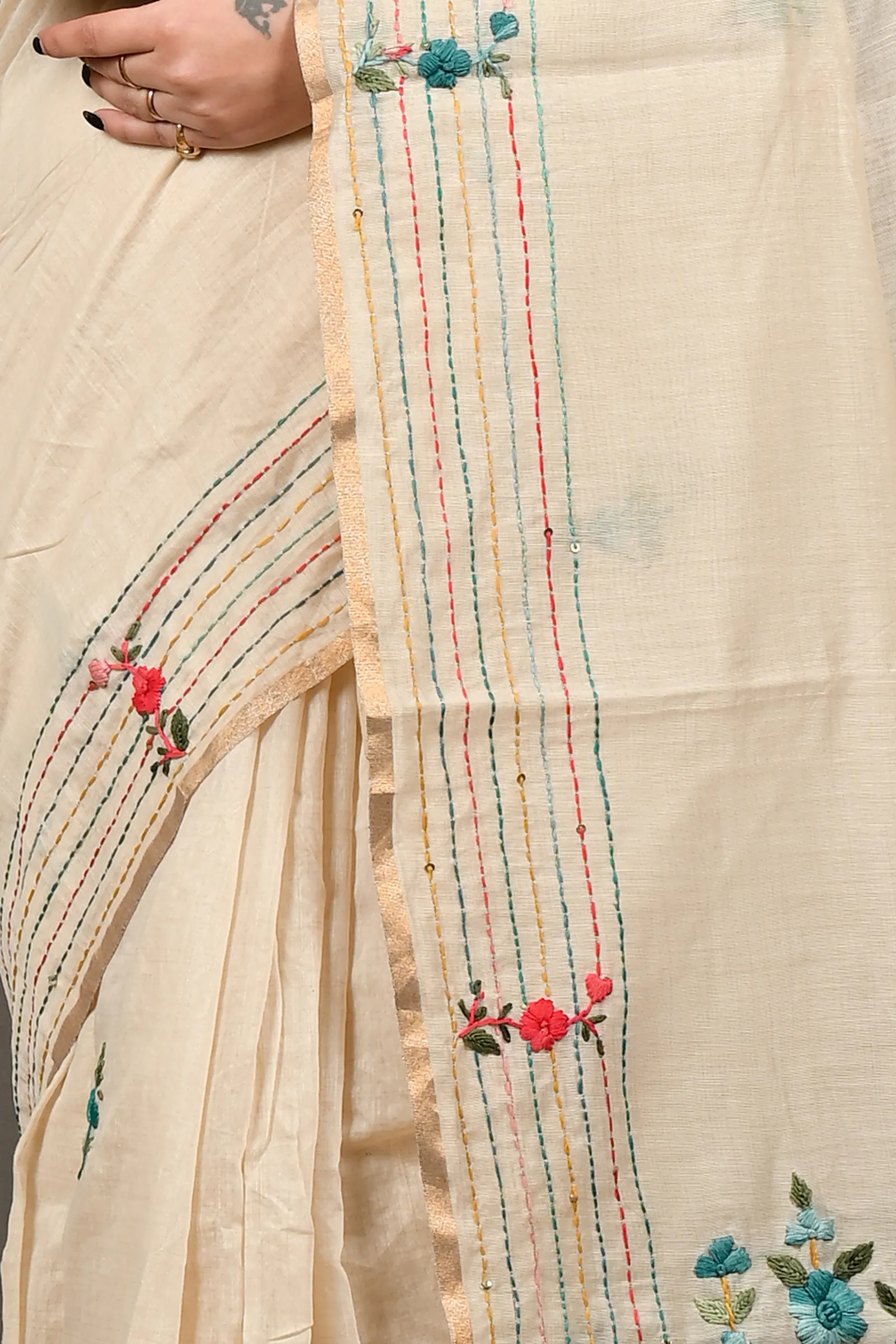 DipDiya Cotton Cream Varitikath A Legacy Woven Kantha Stitch Sarees