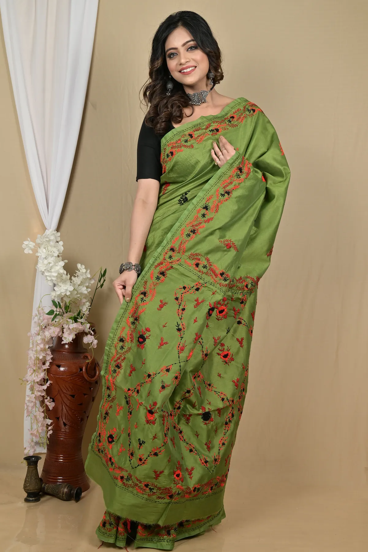 DipDiya Cotton Dark Green Piaja Timeless Elegance Kantha Stitch Sarees