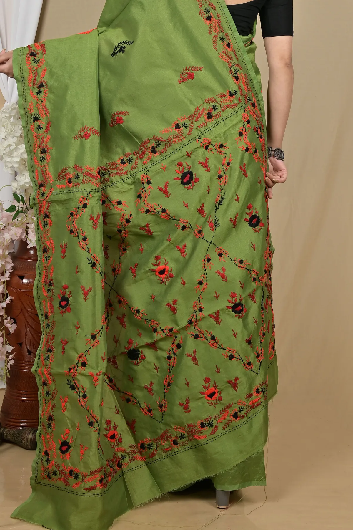 DipDiya Cotton Dark Green Piaja Timeless Elegance Kantha Stitch Sarees