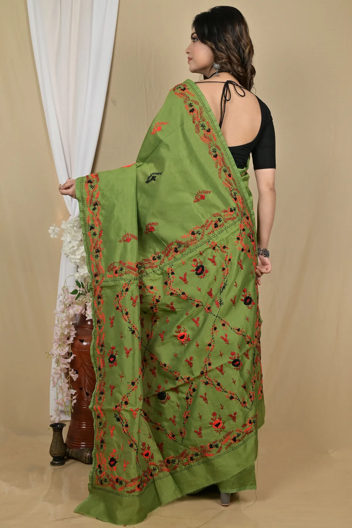 DipDiya Cotton Dark Green Piaja Timeless Elegance Kantha Stitch Sarees