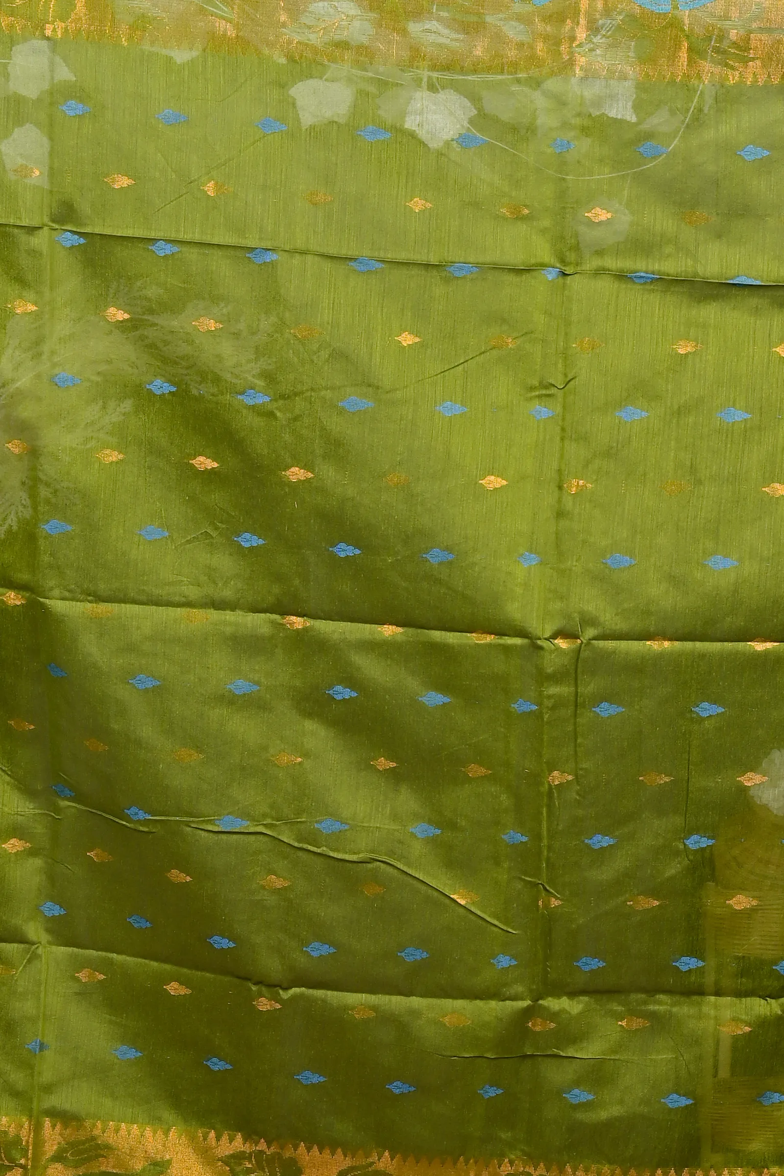 DipDiya Cotton Green Dipani Regal Bengali Handloom Sarees