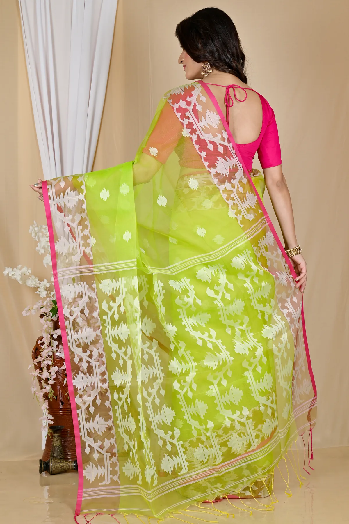 DipDiya Cotton Green Monimal Crafted in Bengal Muslin sarees