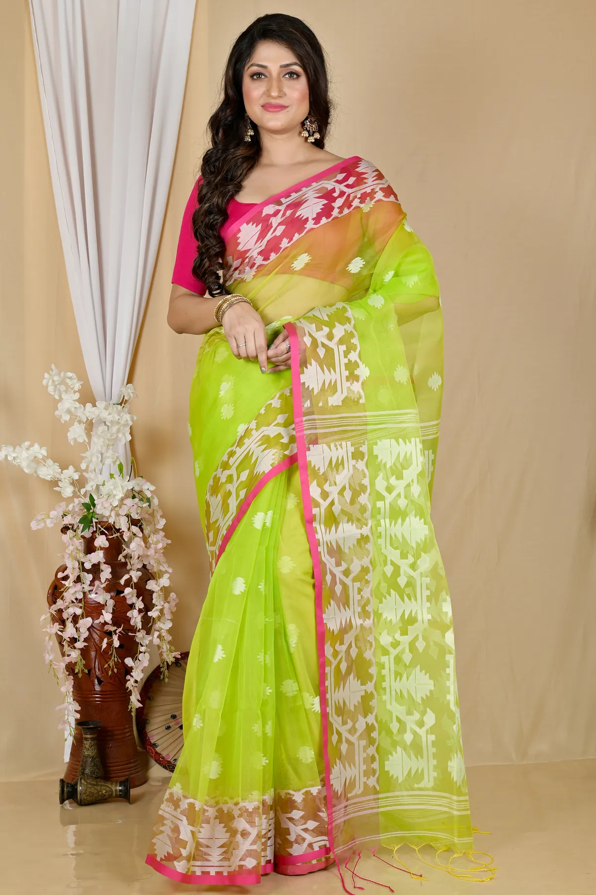 DipDiya Cotton Green Monimal Crafted in Bengal Muslin sarees