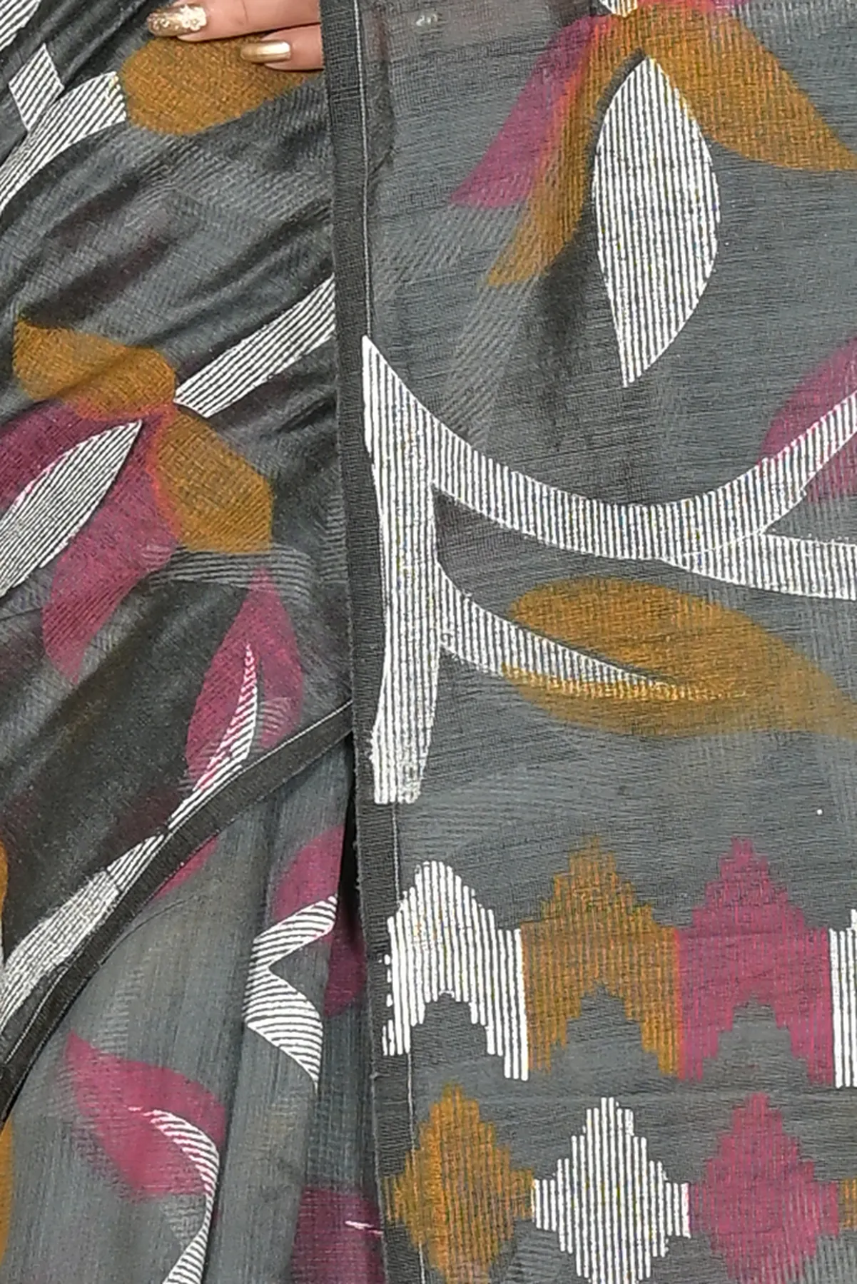 DipDiya Cotton Grey Naren Tradition in Every Thread Handloom Sarees