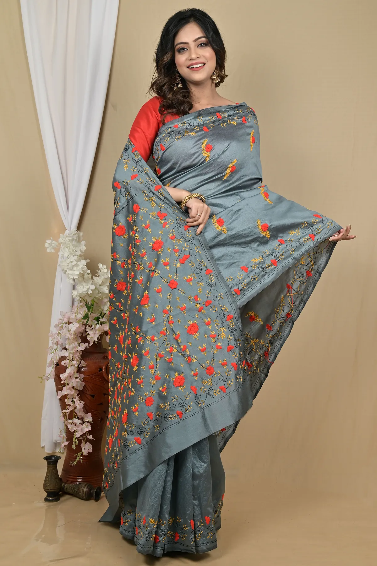 DipDiya Cotton Grey Piaja Tradition in Every Thread Kantha Stitch Sarees