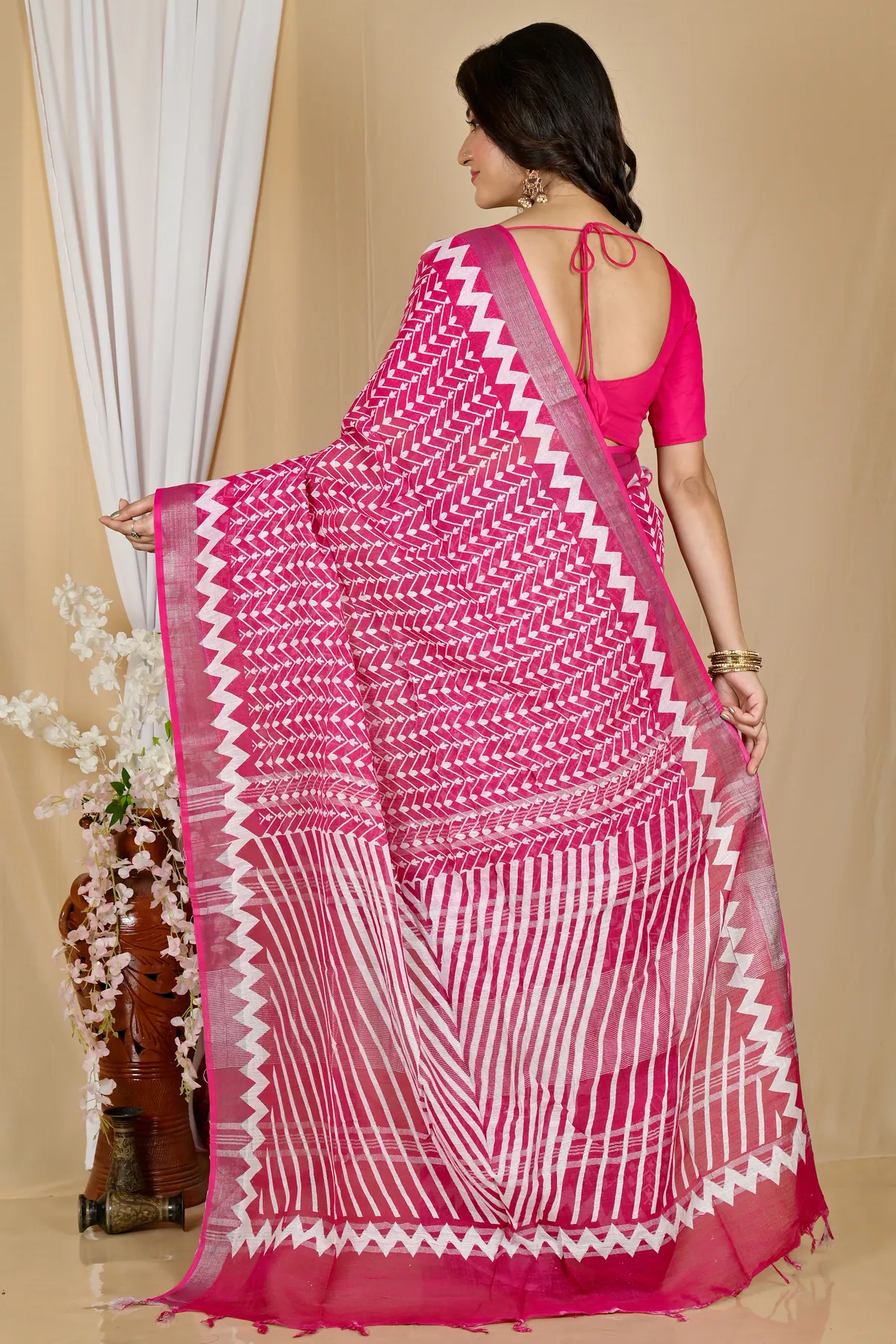 DipDiya Cotton Light Purple Sebai Bengal’s Legacy Batik Print Sarees