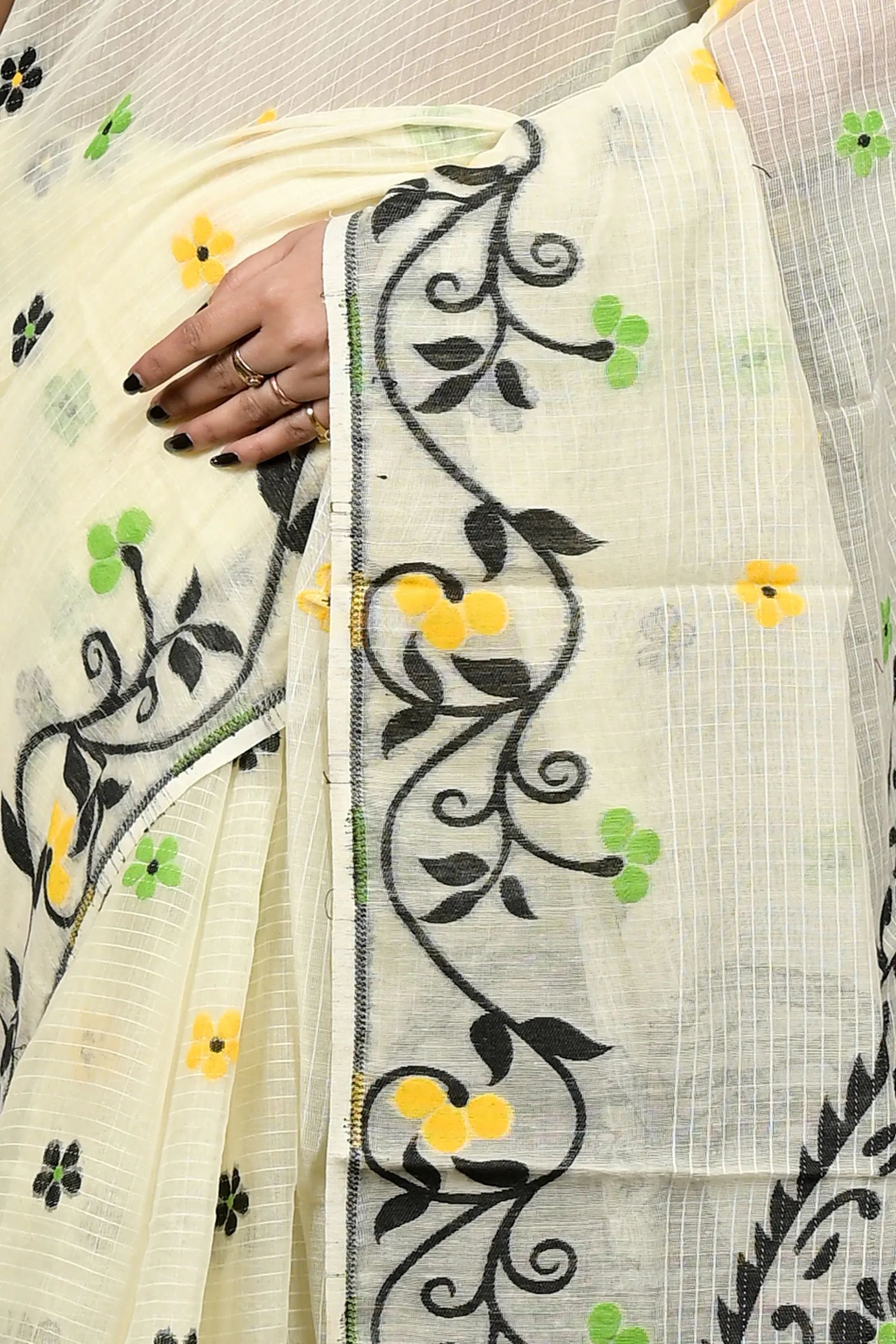 DipDiya Cotton Off white Black Fivani Bengal in Every Thread Jamdani Sarees