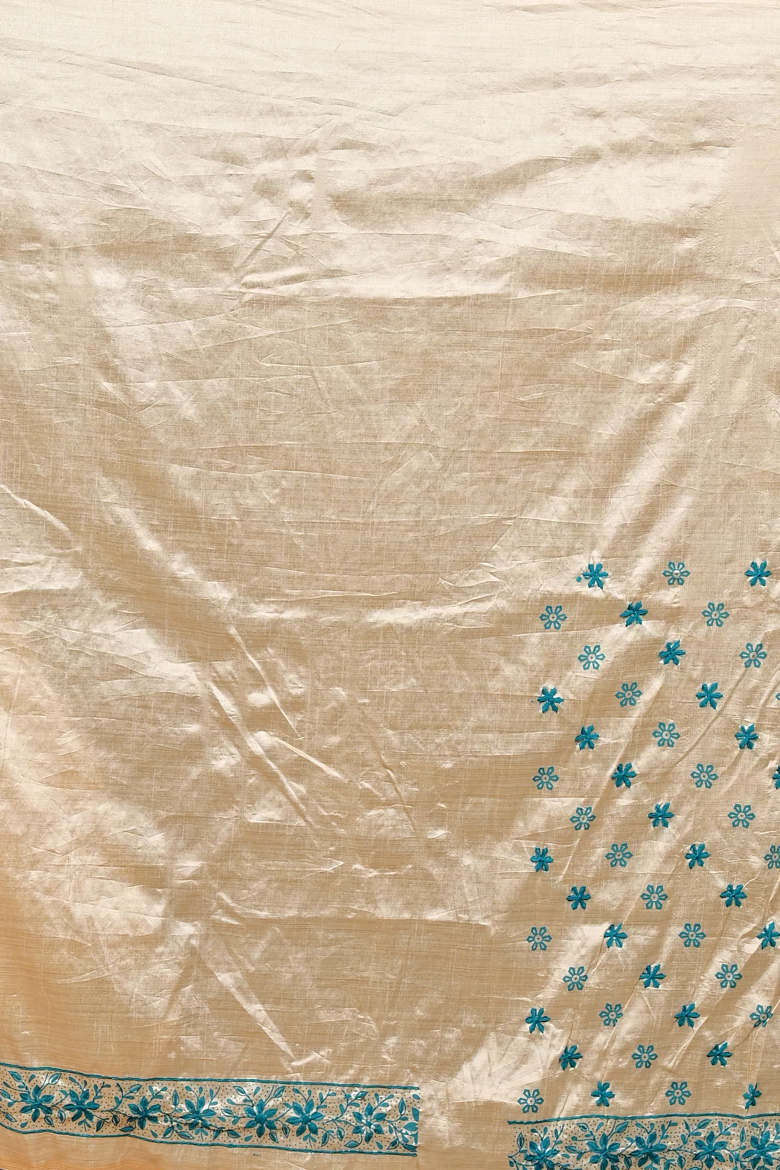 DipDiya Cotton Off White Green Varitikath Wrapped in Heritage Kantha Stitch Sarees