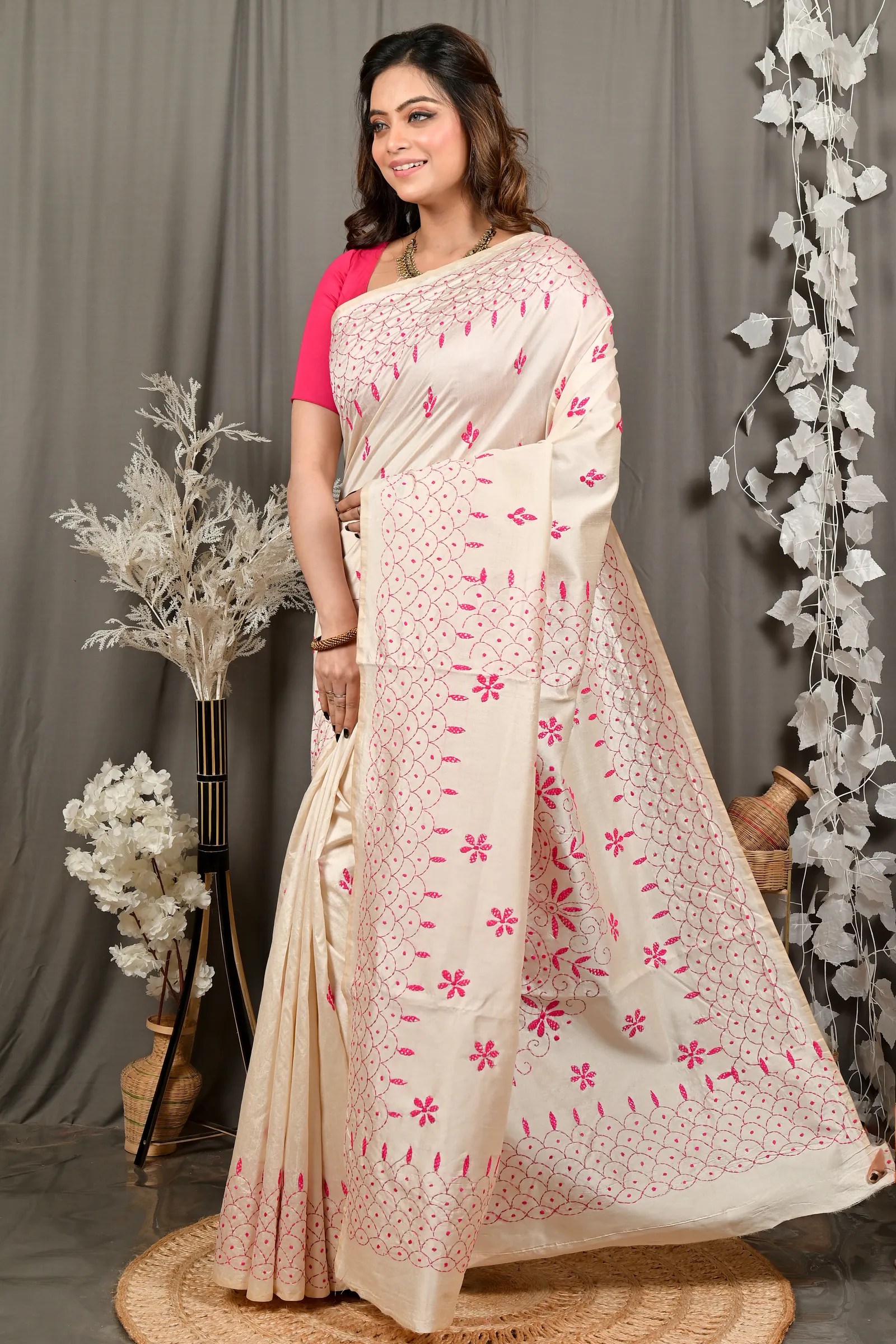 DipDiya Cotton Off White Pink Varitikath Traditional Bengali Kantha Stitch Sarees