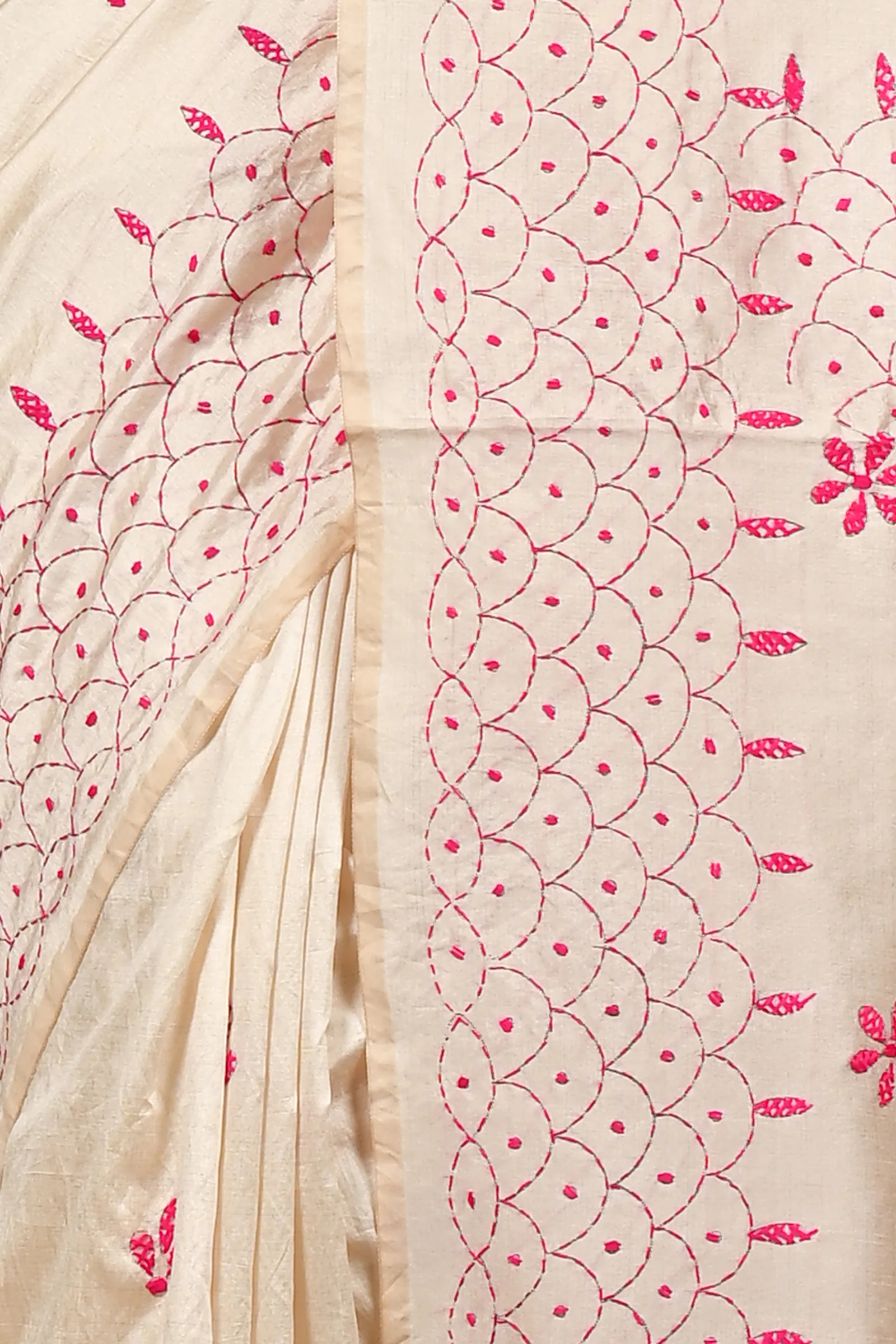 DipDiya Cotton Off White Pink Varitikath Traditional Bengali Kantha Stitch Sarees