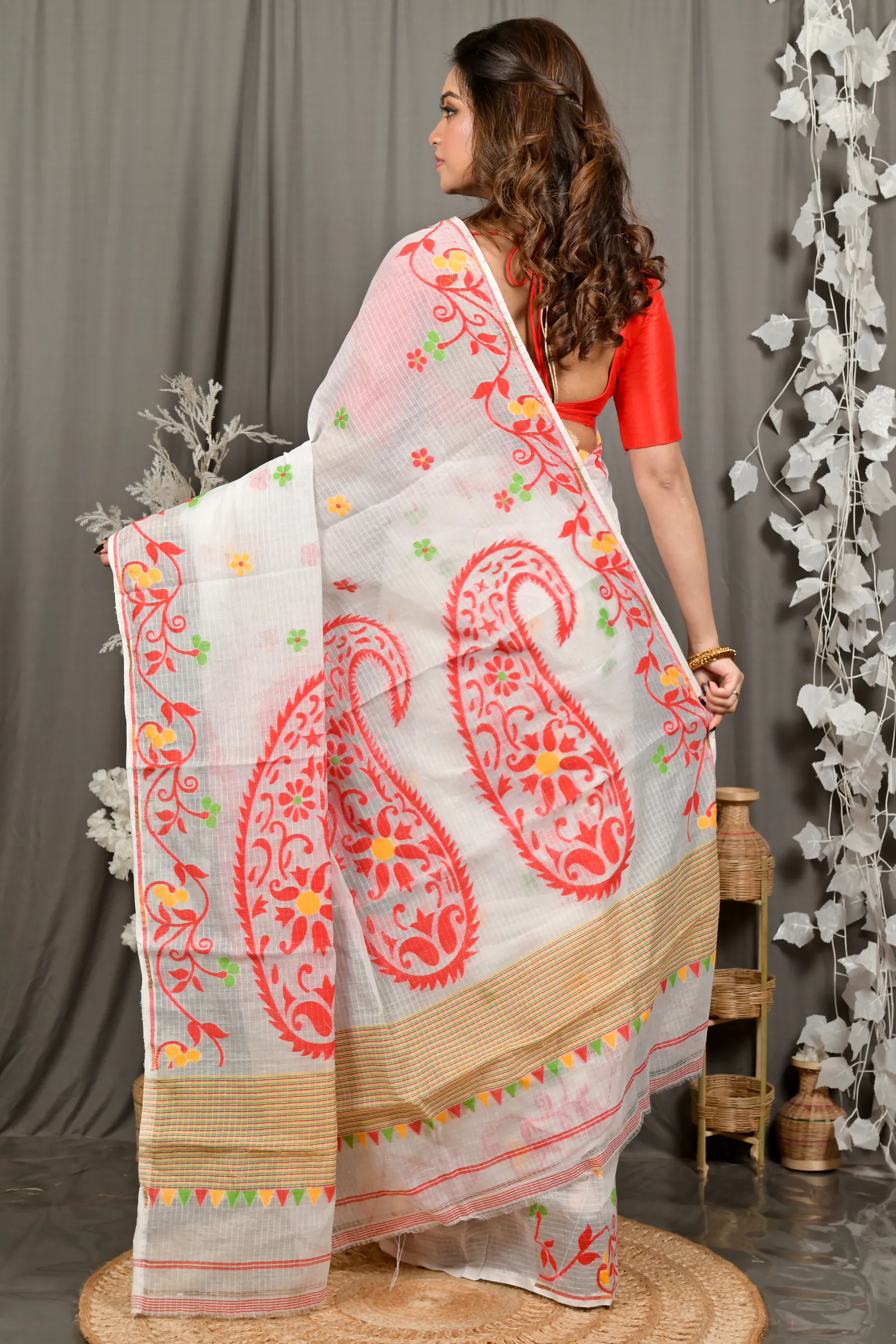 DipDiya Cotton Off White Red Fivani Bengal’s Legacy Jamdani Sarees